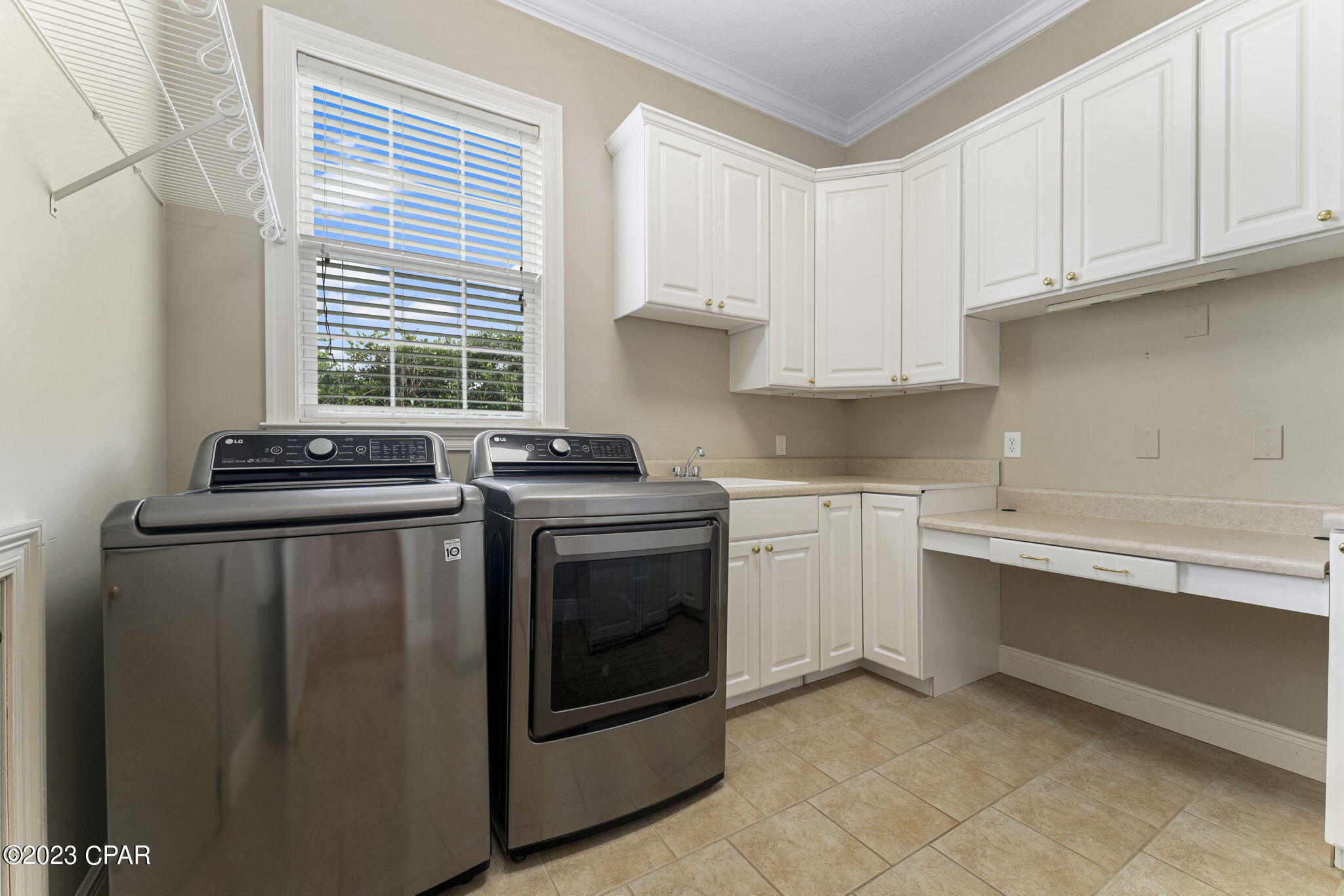 College Point 1st Add - Residential