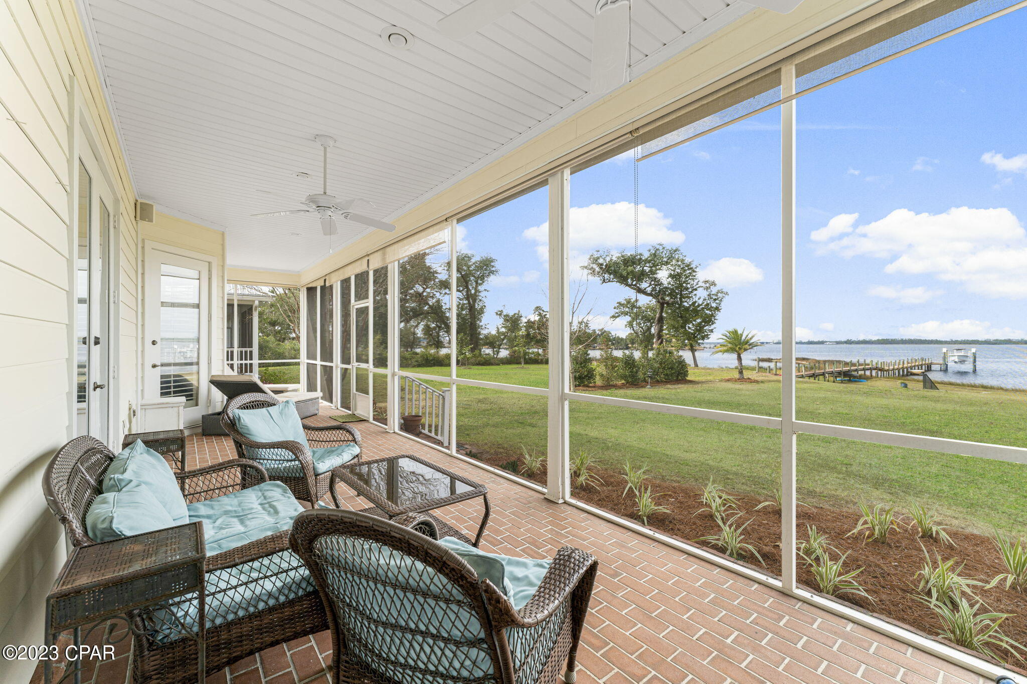 College Point 1st Add - Residential