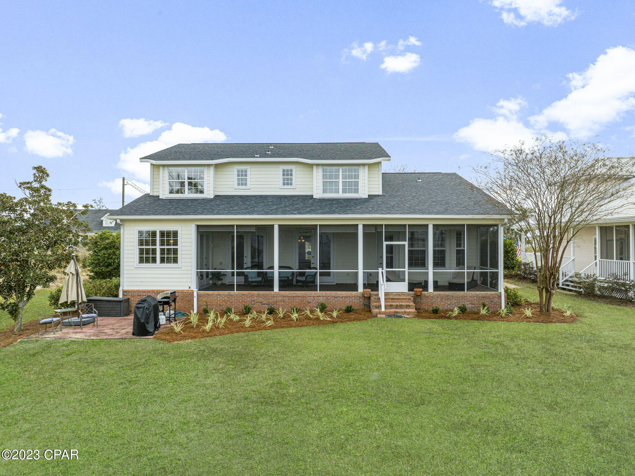 College Point 1st Add - Residential