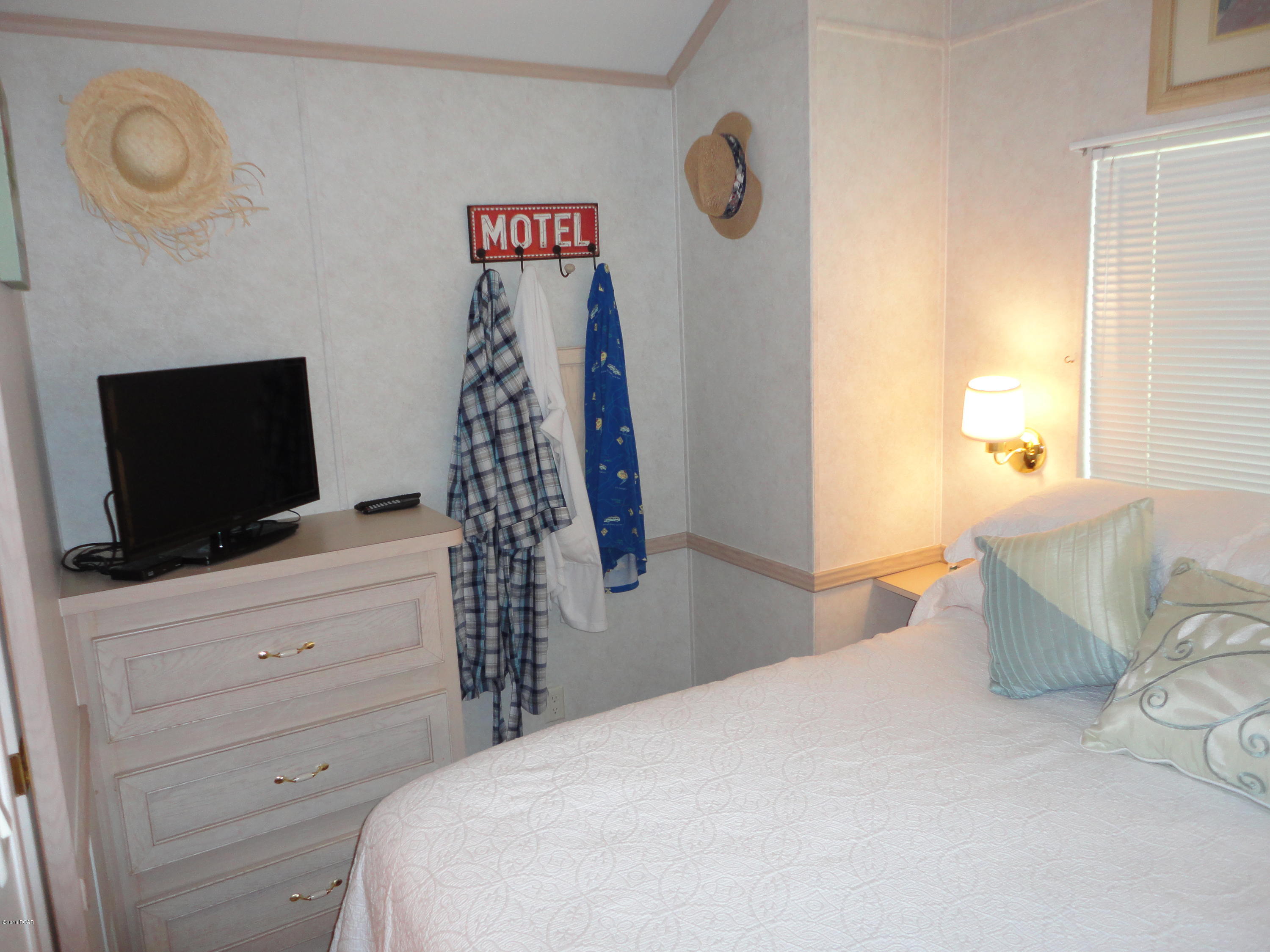 Emerald Pointe Resort - Residential