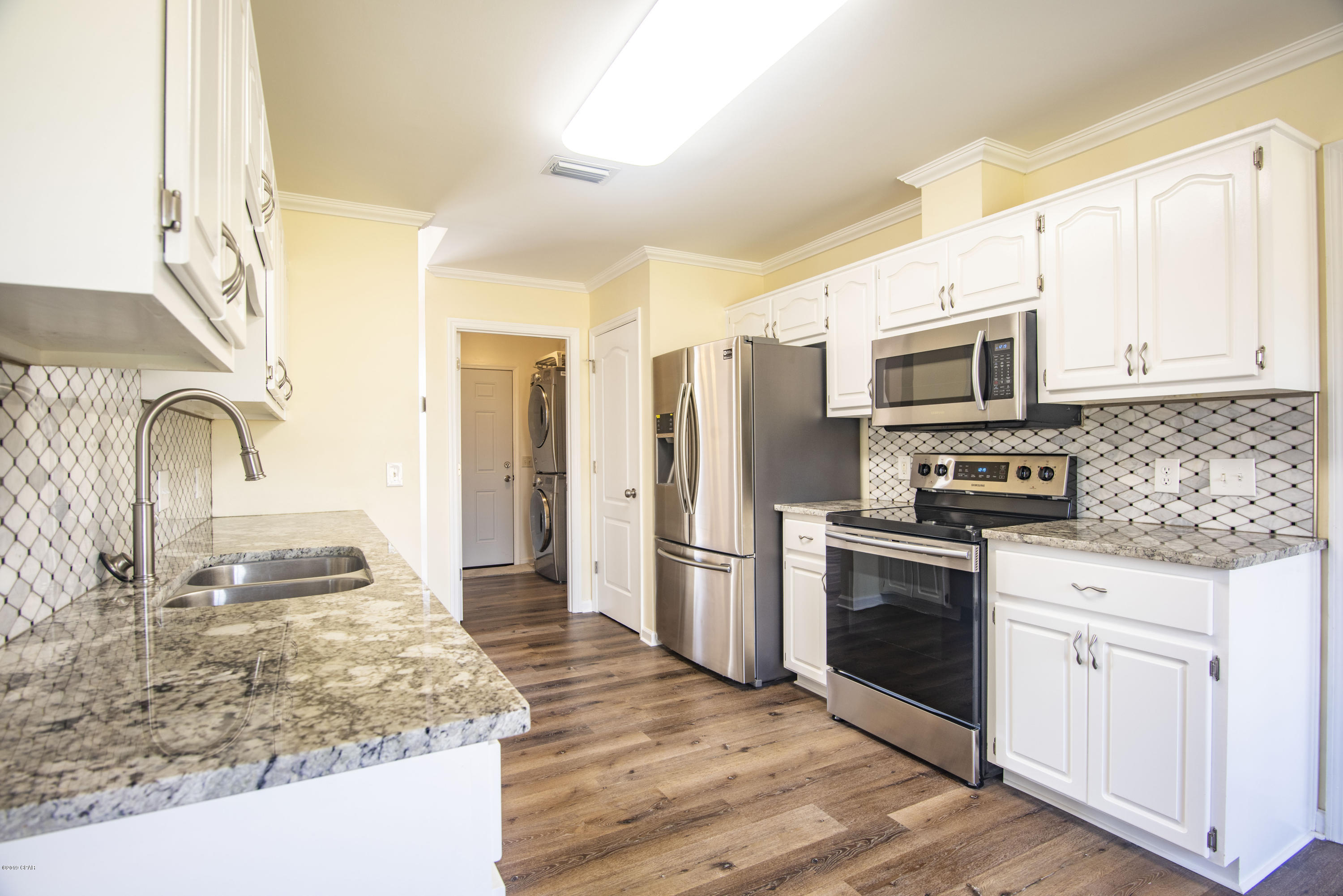 Highway 22 West Estates - Residential