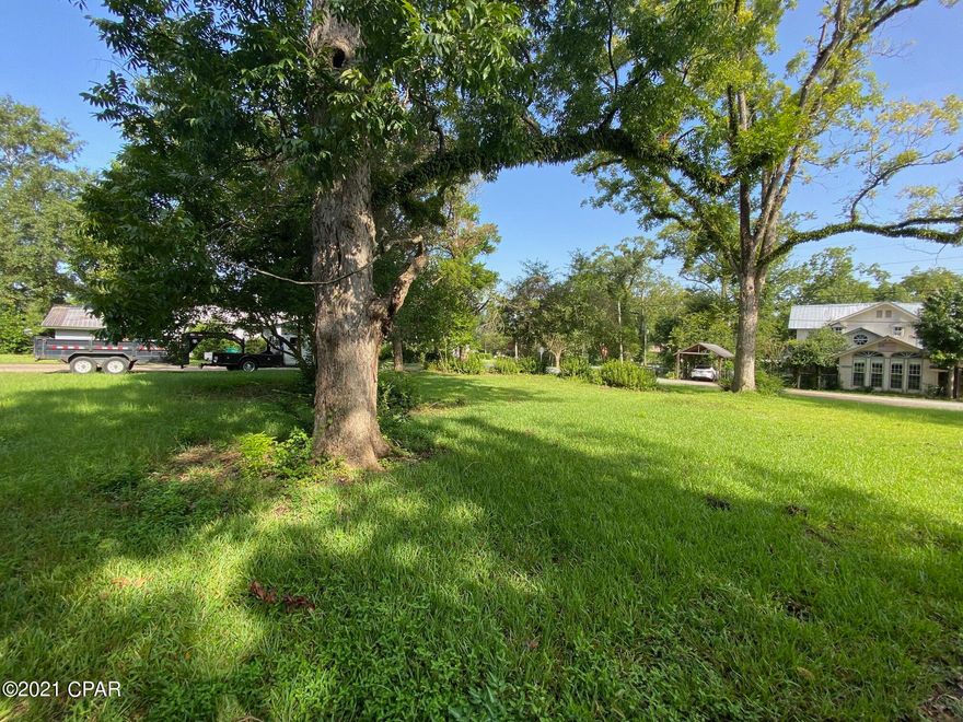 This is a beautiful corner lot for building, location within the city limits of Chipley, Fl. at the corner of Second St & Forrest Ave, with close access to Hospital, Shopping, Doctors, Park, I-10, etc. Available connection to all utilities. Lot has beautiful Pecan, Cedar and Oak Trees.