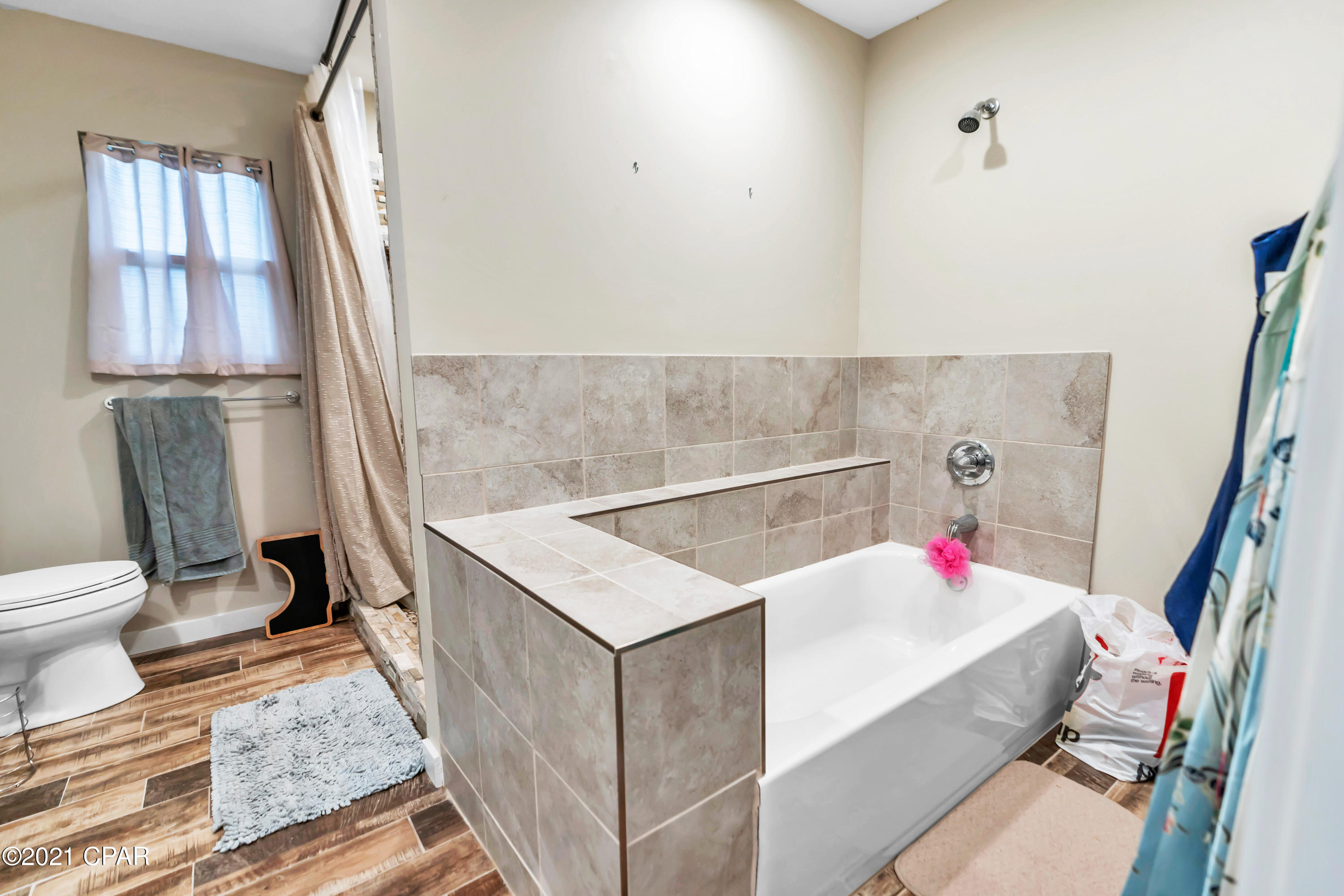 The Oaks - Residential