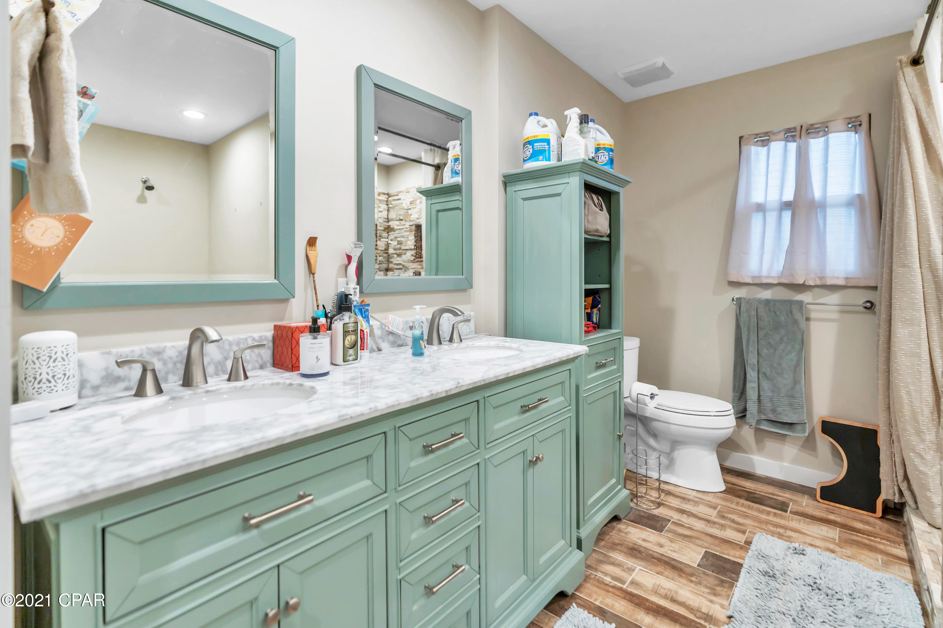 The Oaks - Residential