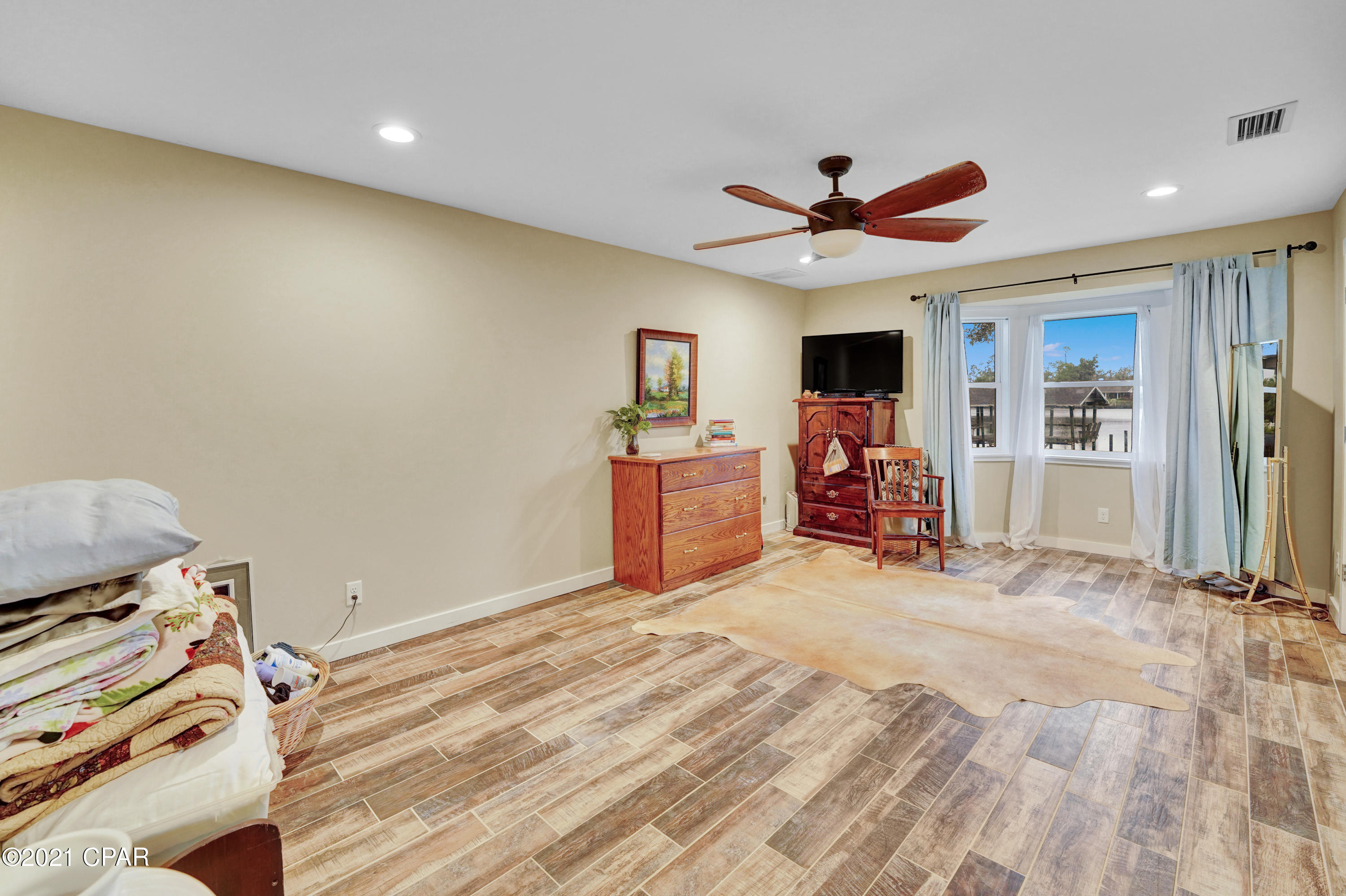 The Oaks - Residential