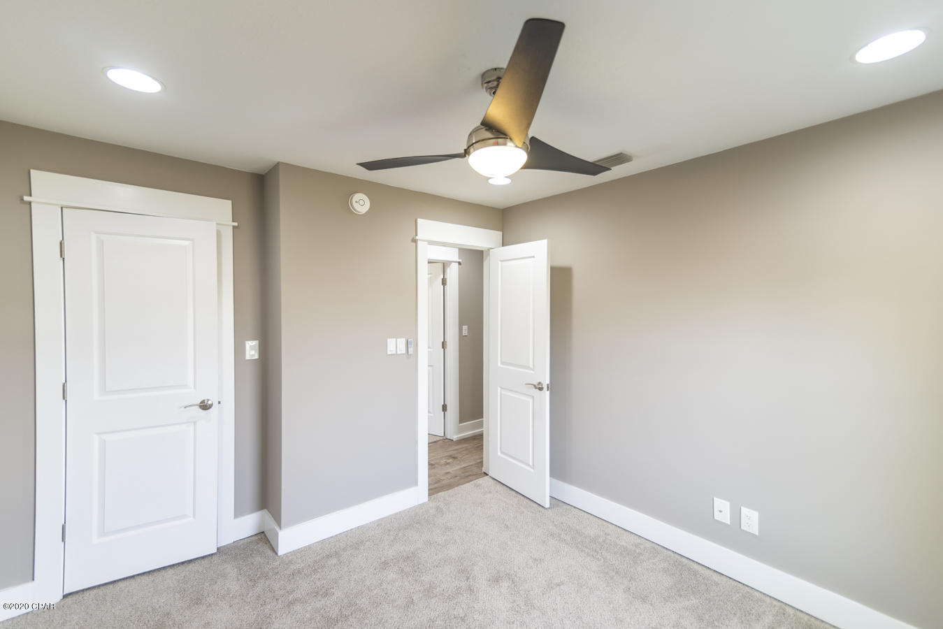 [No Recorded Subdiv] - Residential