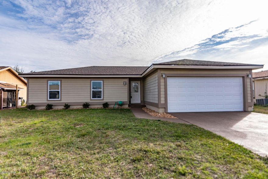 A wonderful home built for entertainment! Relax in the large sunken living room with newly installed LVP flooring complimented with new carpet in the bedrooms. The home boasts new roof in 3/2020, Updated windows, all new fans, new concrete patio, new fence, new refrigerator and dishwasher and a tank-less water heater! All the bathrooms have been updated and granite counters throughout the home. Freshly power washed and stained drive way adds some pop!.. This Home is ready to be loved!