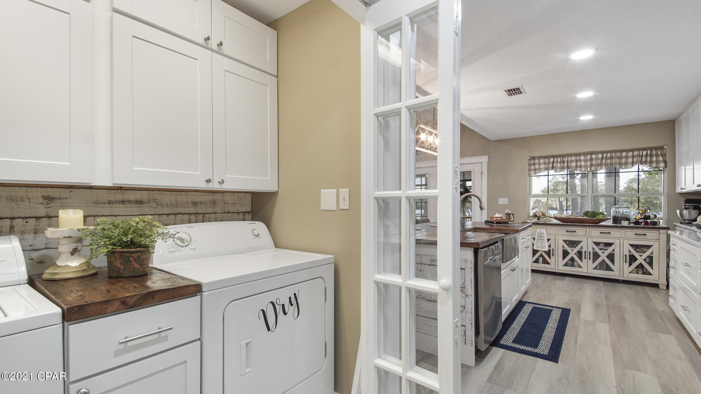 Jamaican Lake Condos - Residential