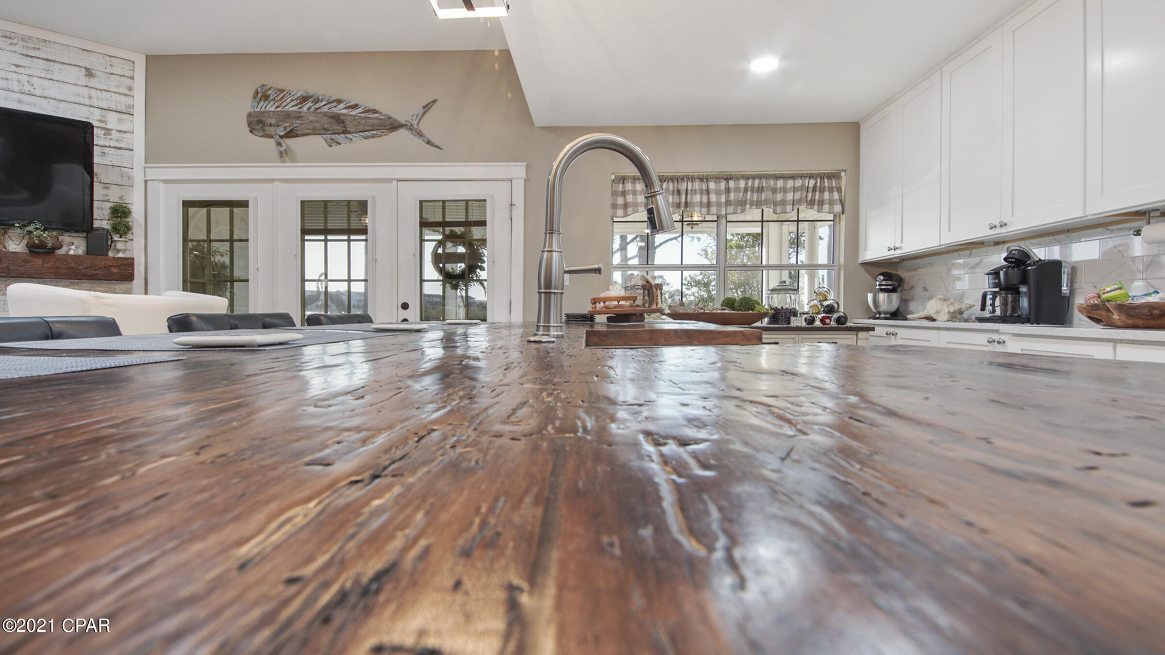 Jamaican Lake Condos - Residential