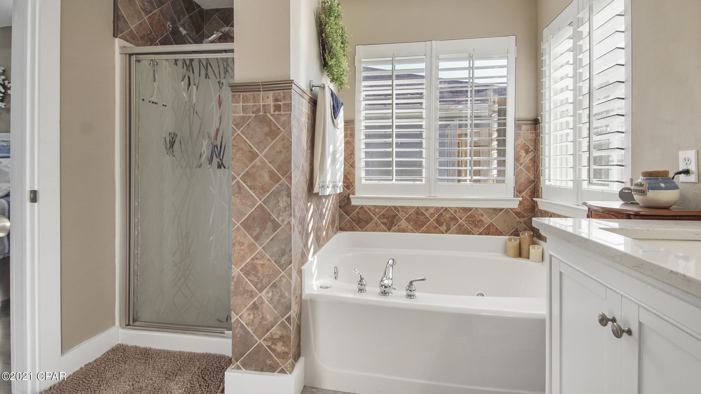 Jamaican Lake Condos - Residential