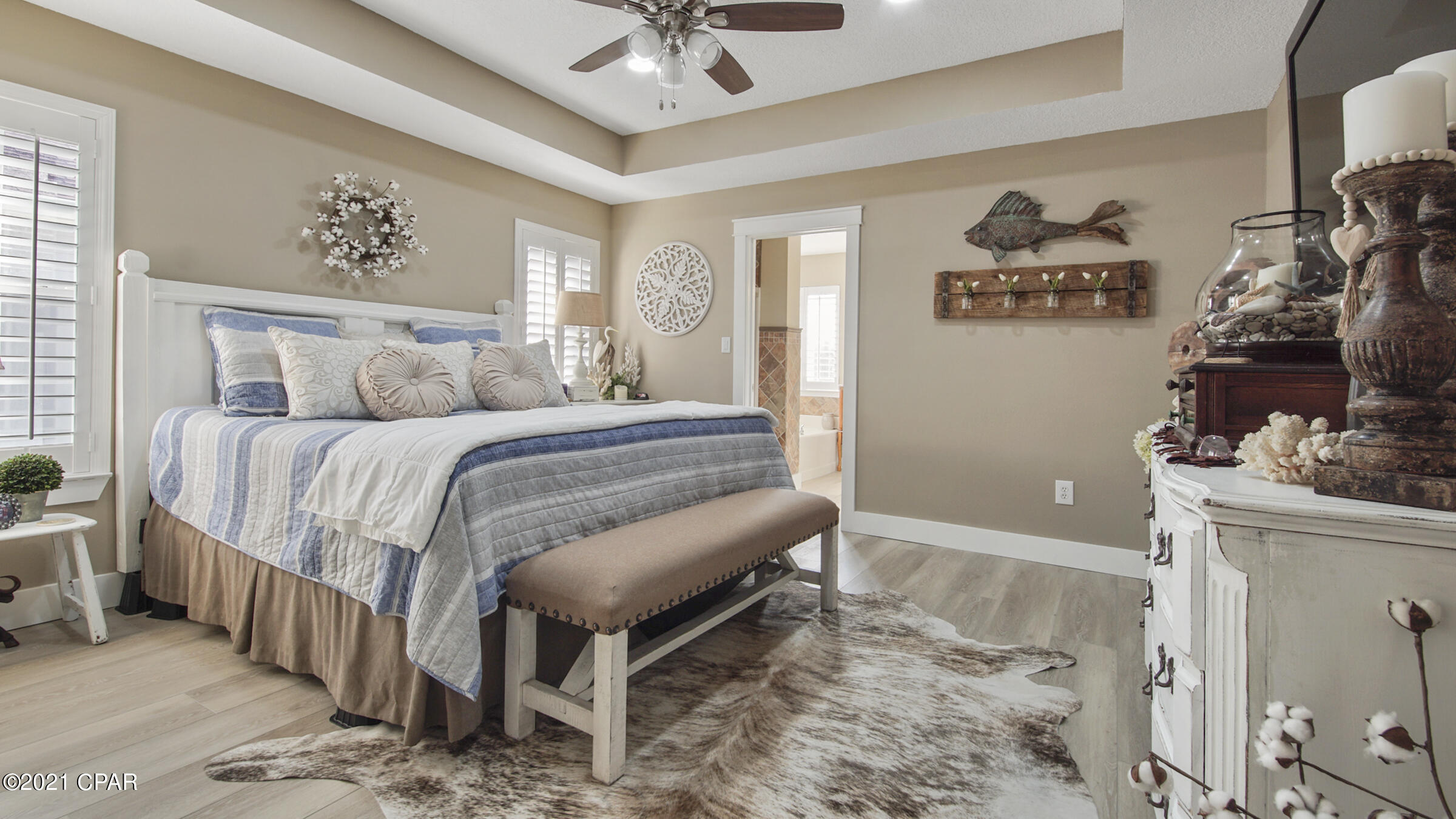 Jamaican Lake Condos - Residential