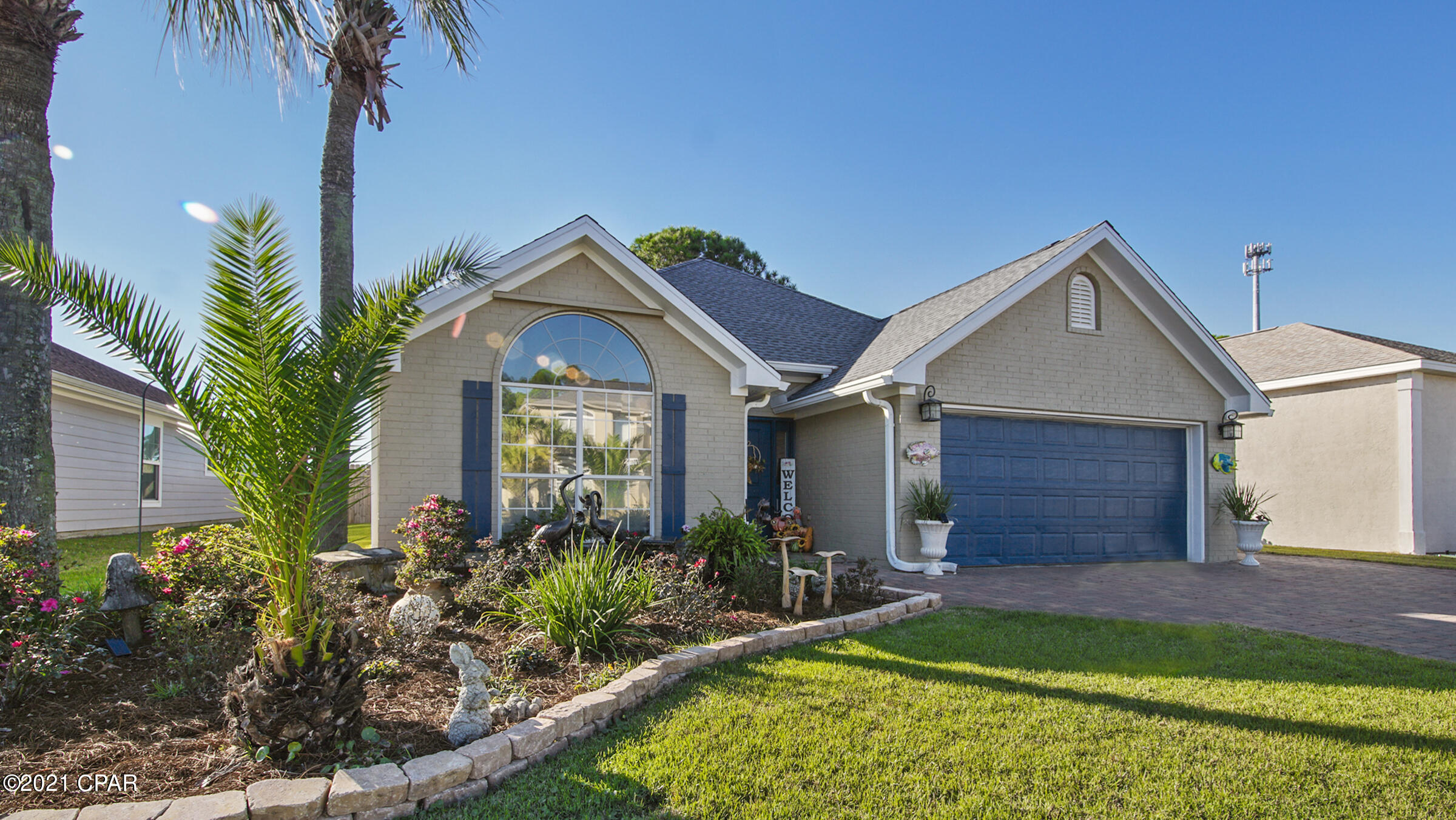 Jamaican Lake Condos - Residential