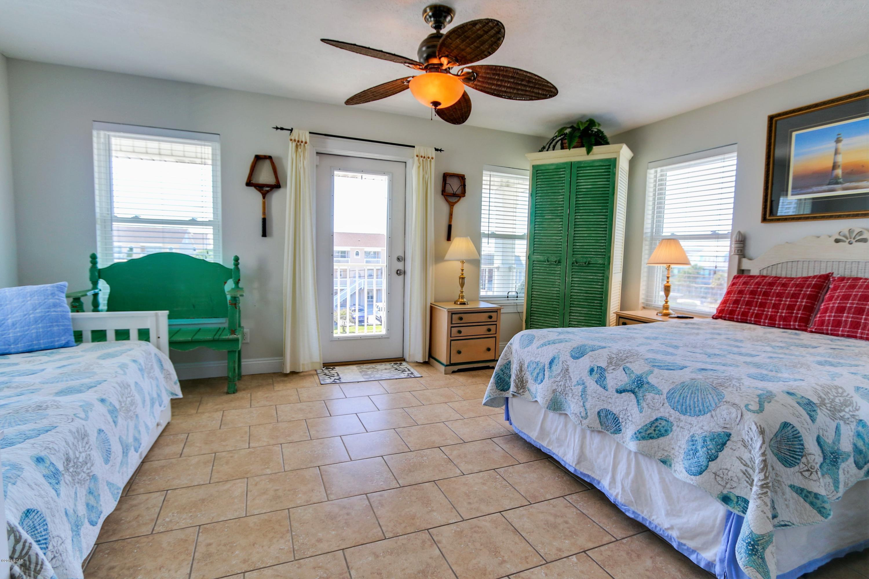 Gulf Lagoon Beach - Residential