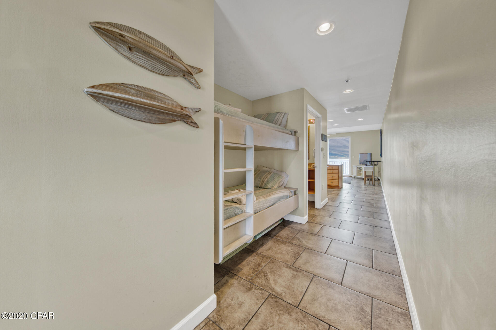 Splash Condo - Residential