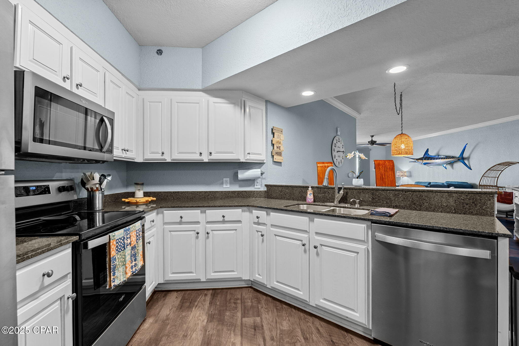 Hibiscus By The Bay - Residential