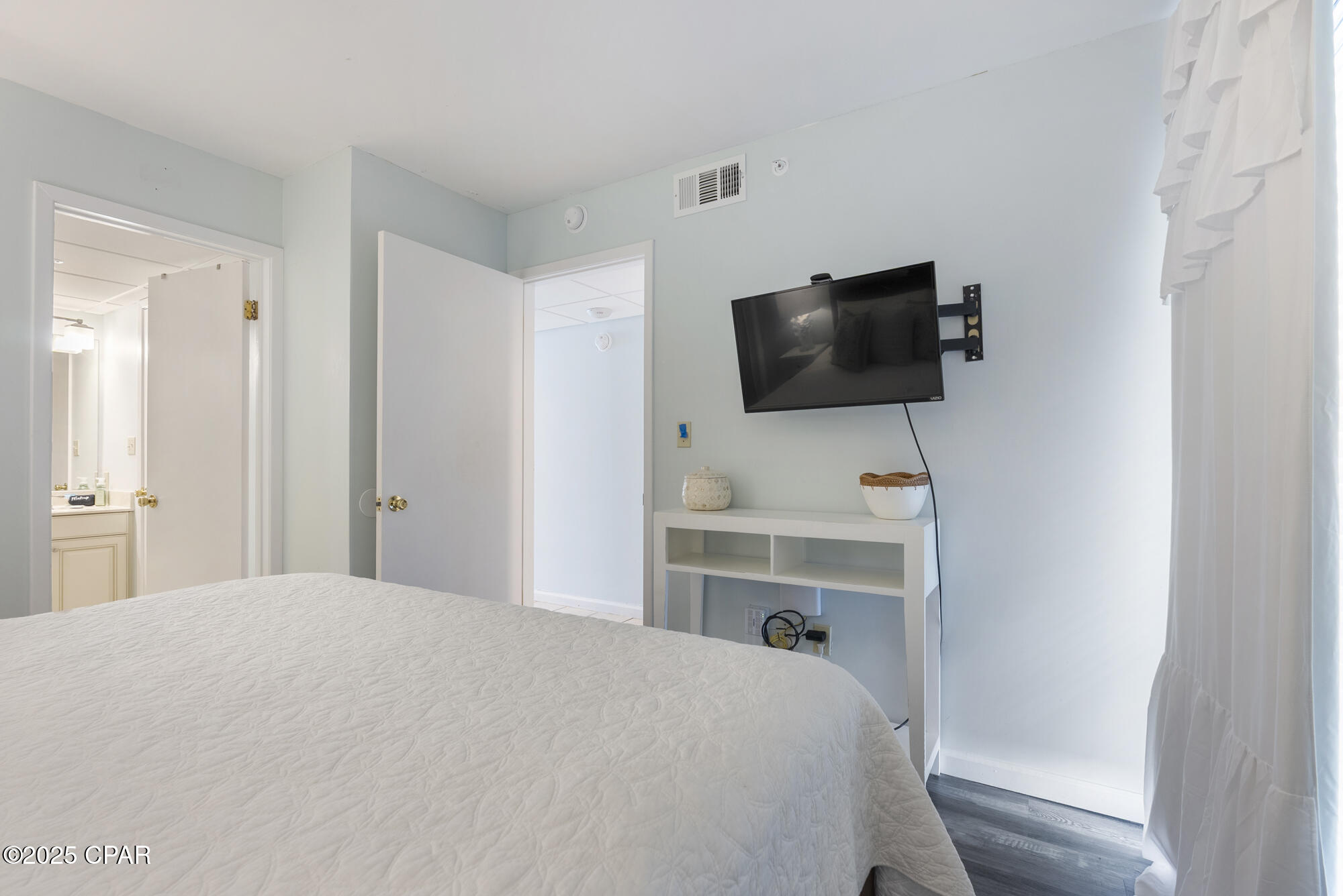 Edgewater Tower III - Residential