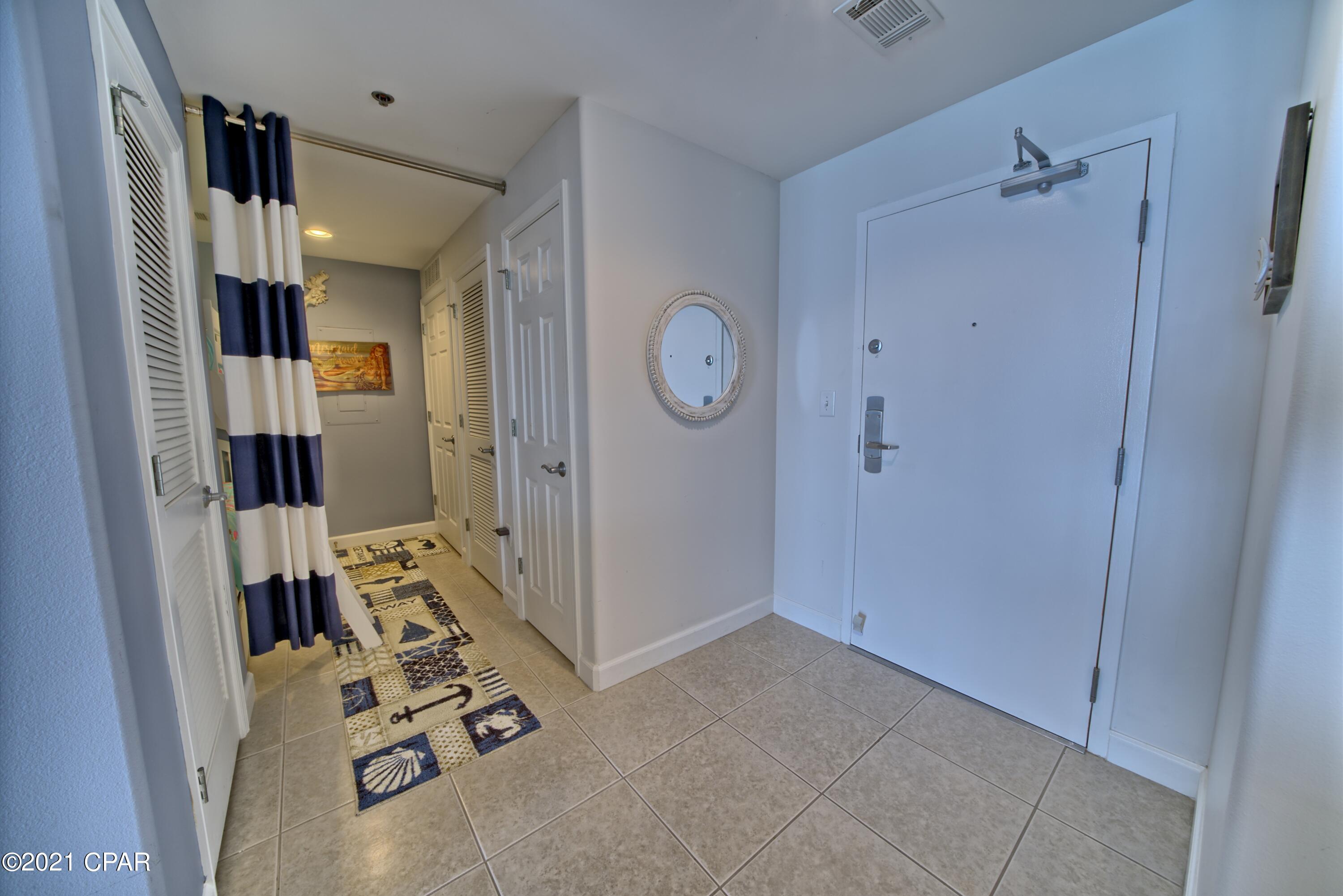 Splash Condo - Residential