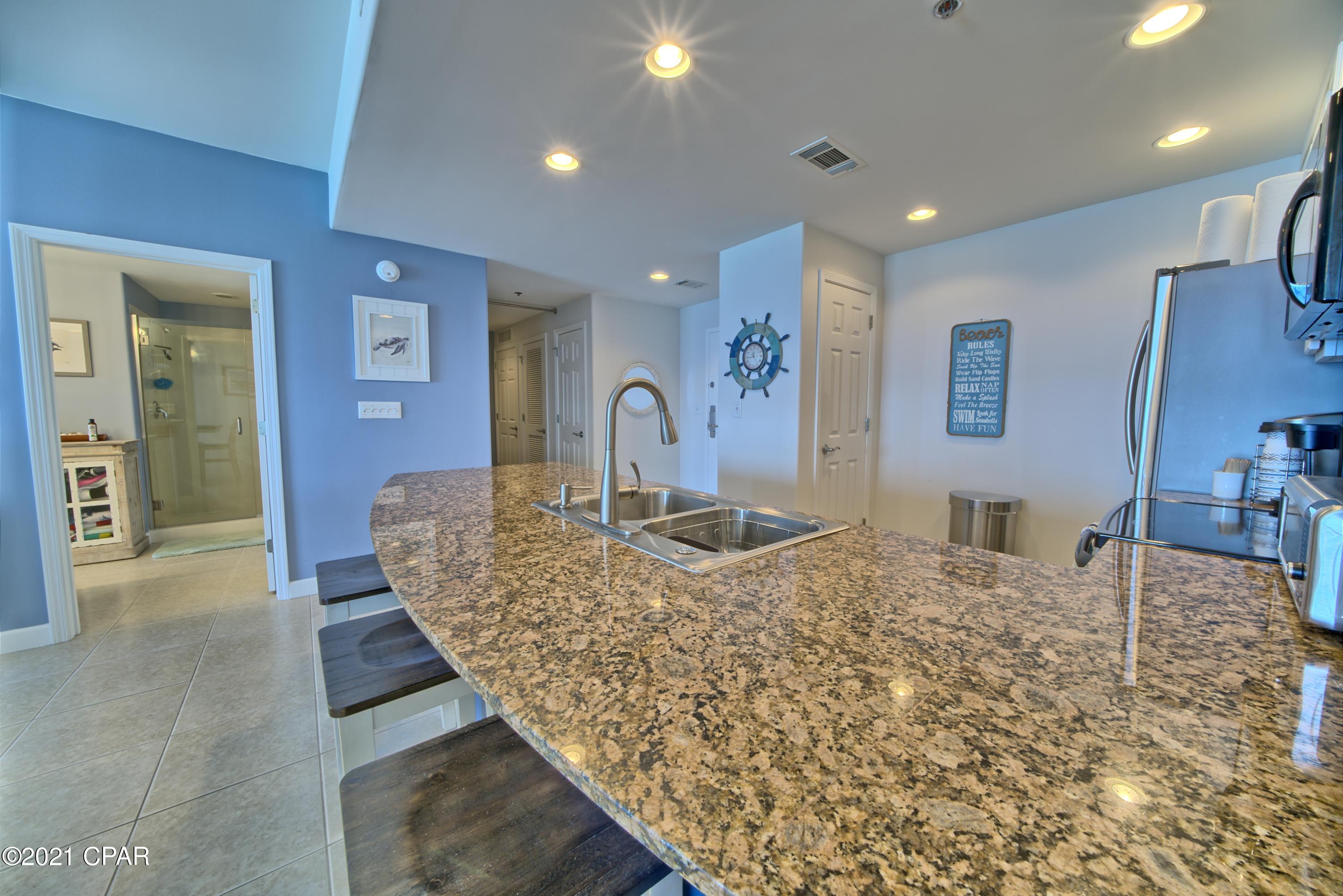 Splash Condo - Residential