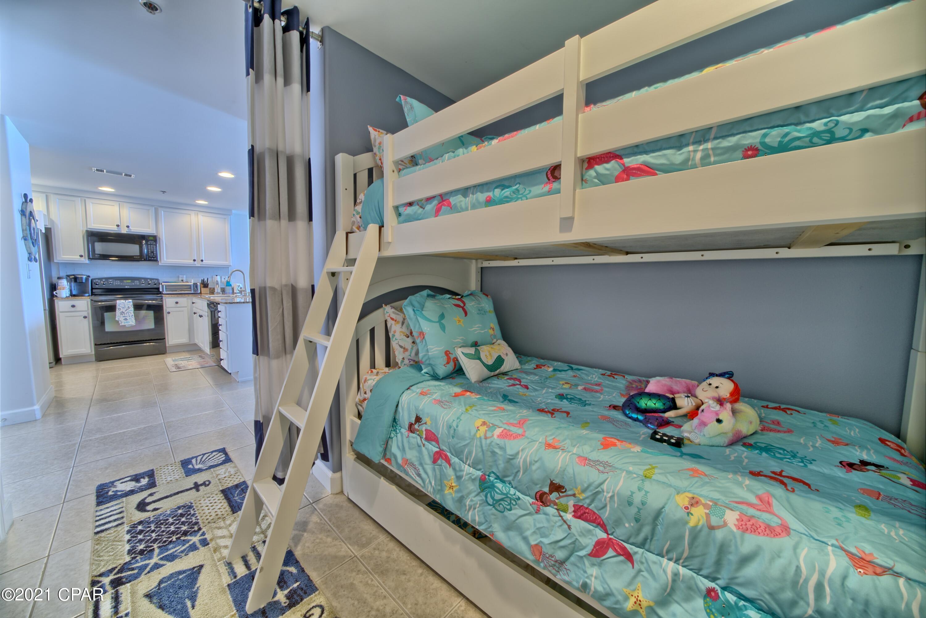 Splash Condo - Residential