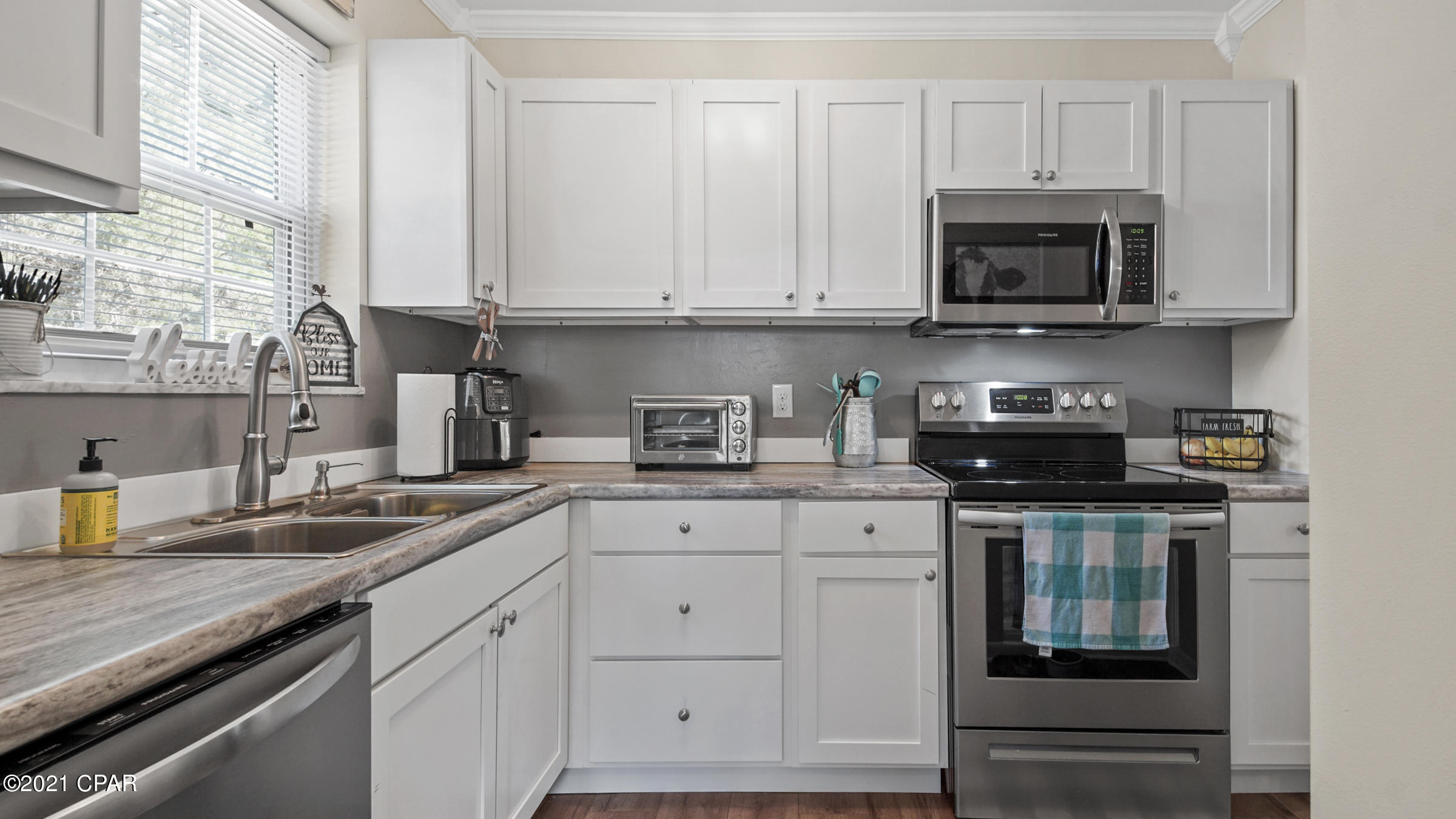 Sunny Hills Unit 4 - Residential