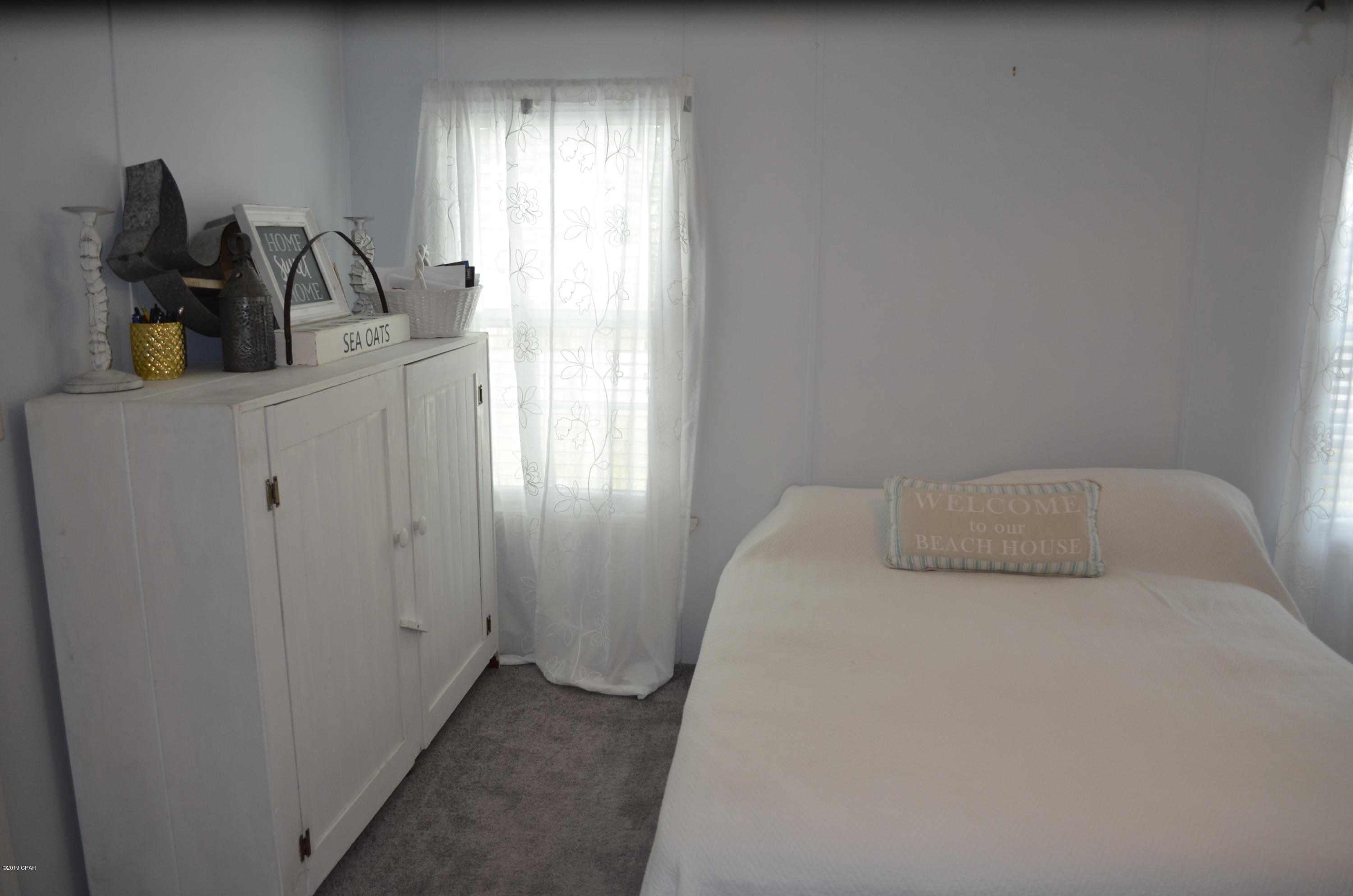 Laguna Beach Estates 7th Add - Residential