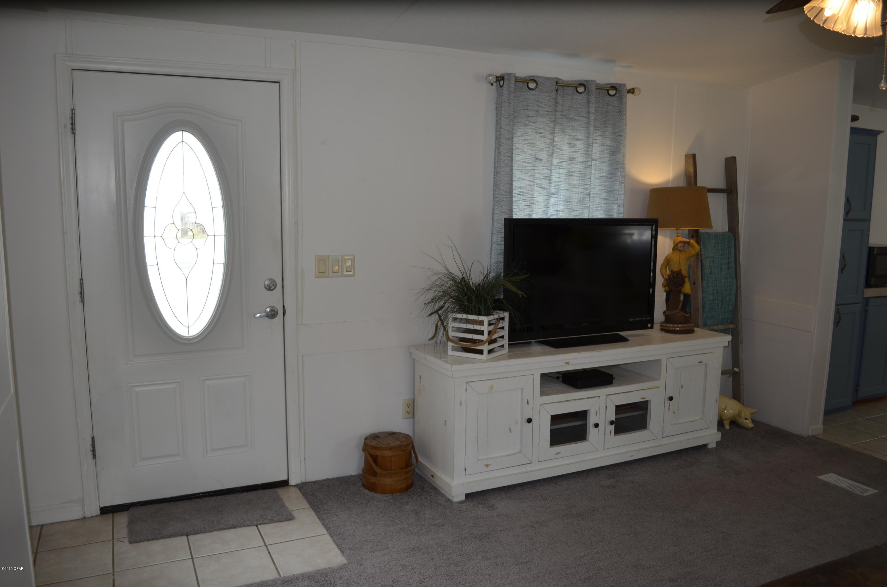 Laguna Beach Estates 7th Add - Residential