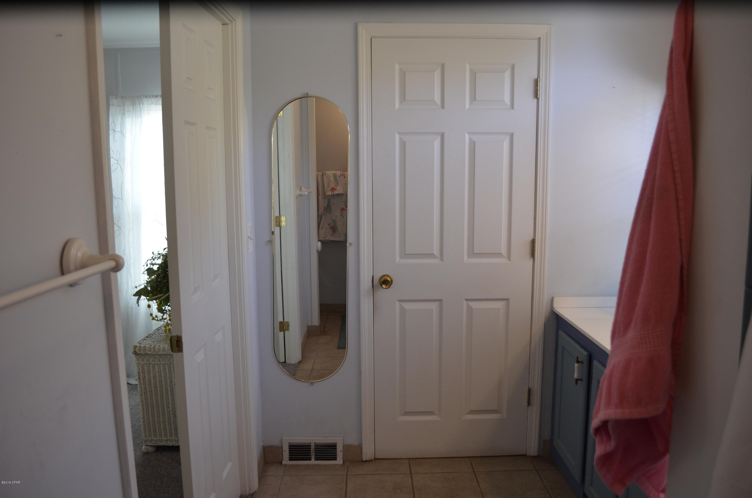 Laguna Beach Estates 7th Add - Residential