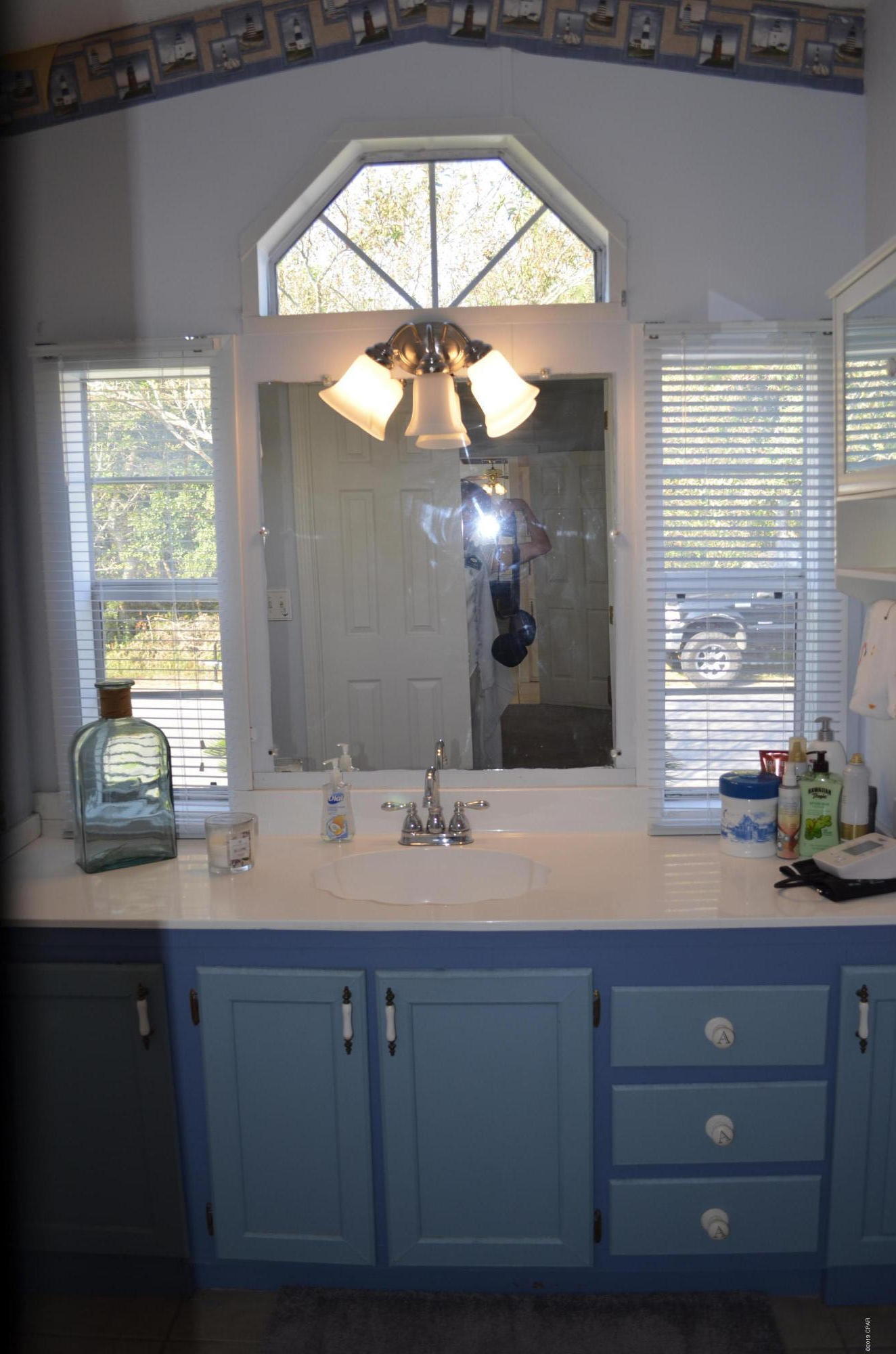 Laguna Beach Estates 7th Add - Residential