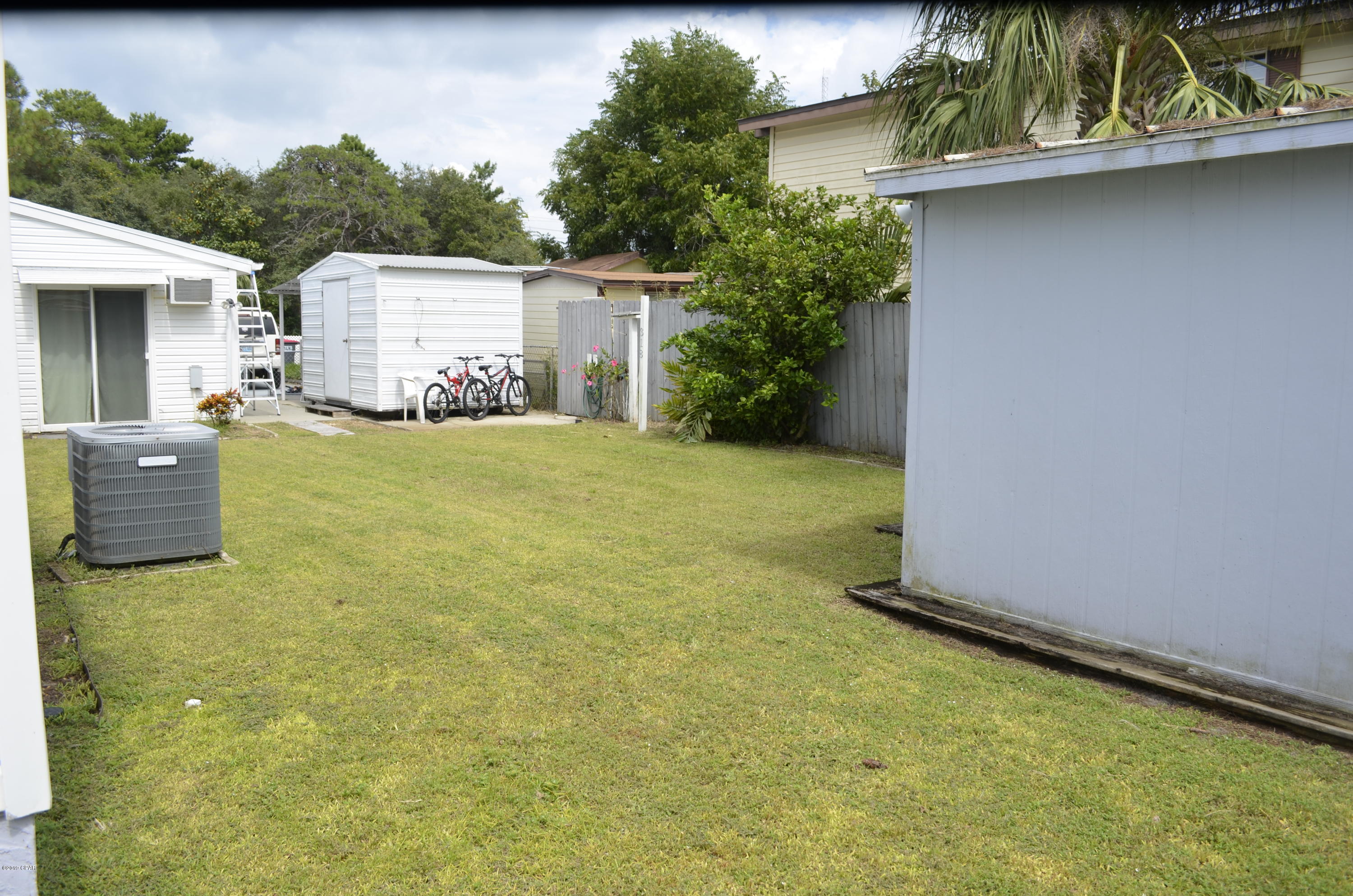 Laguna Beach Estates 7th Add - Residential