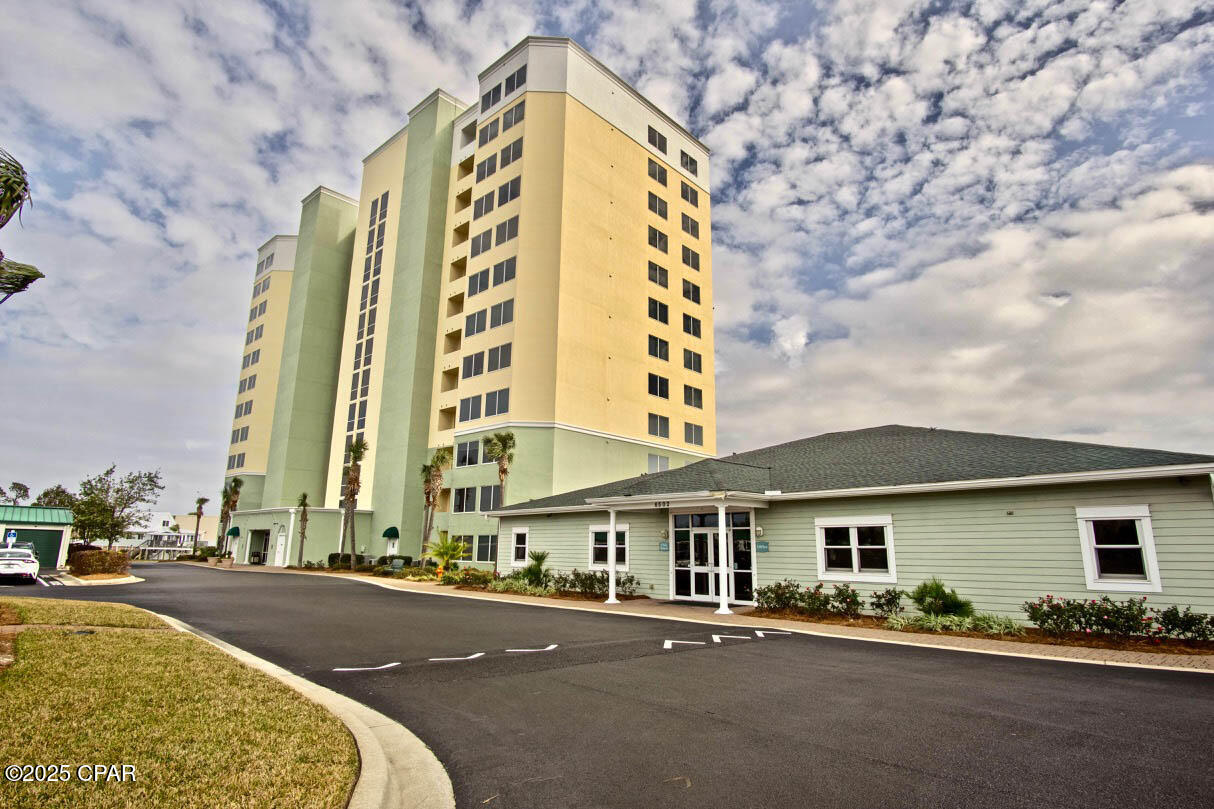 Hibiscus By The Bay - Residential