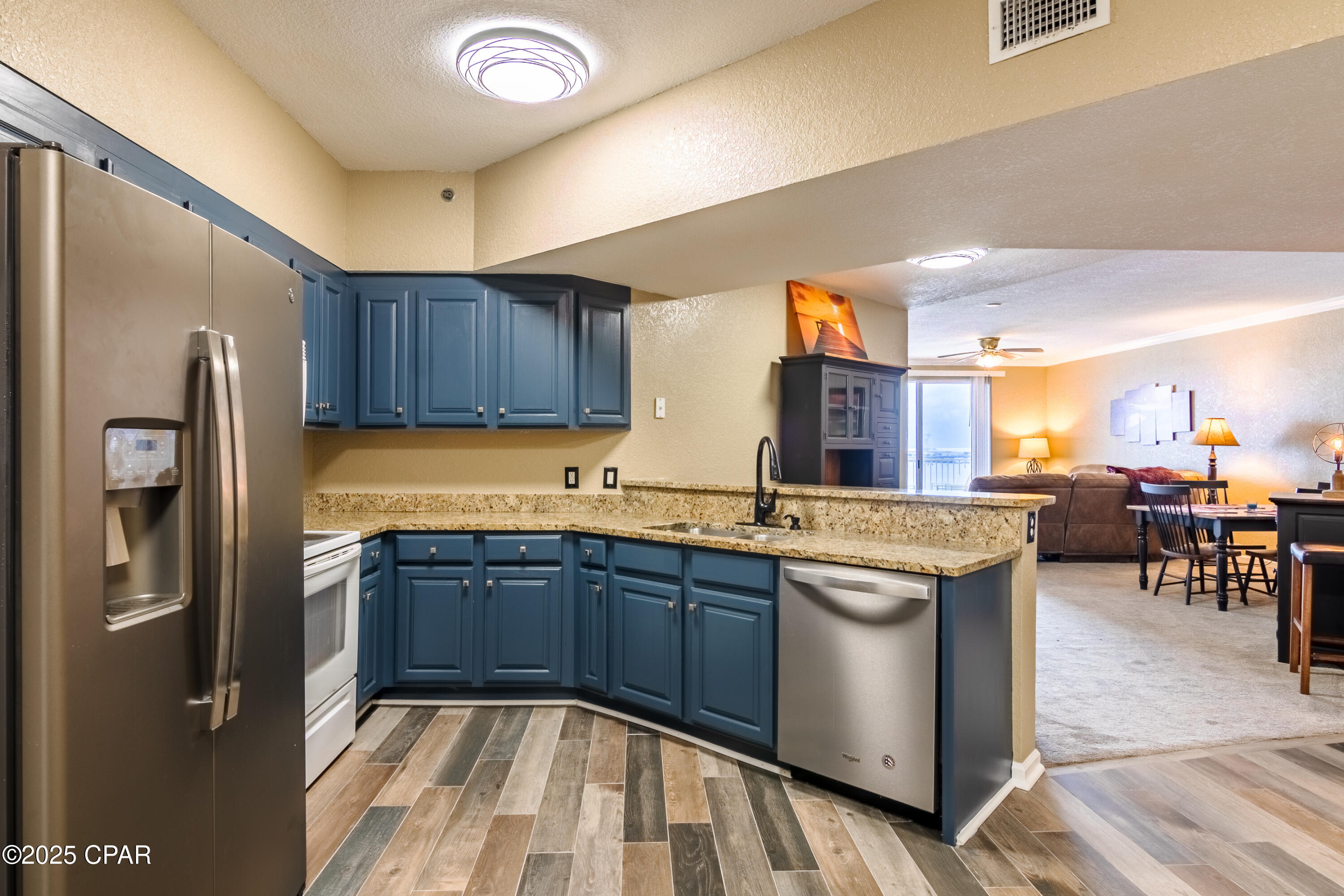 Hibiscus By The Bay - Residential