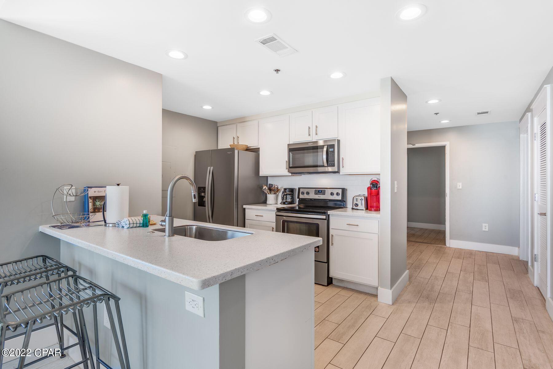 Splash Condo - Residential