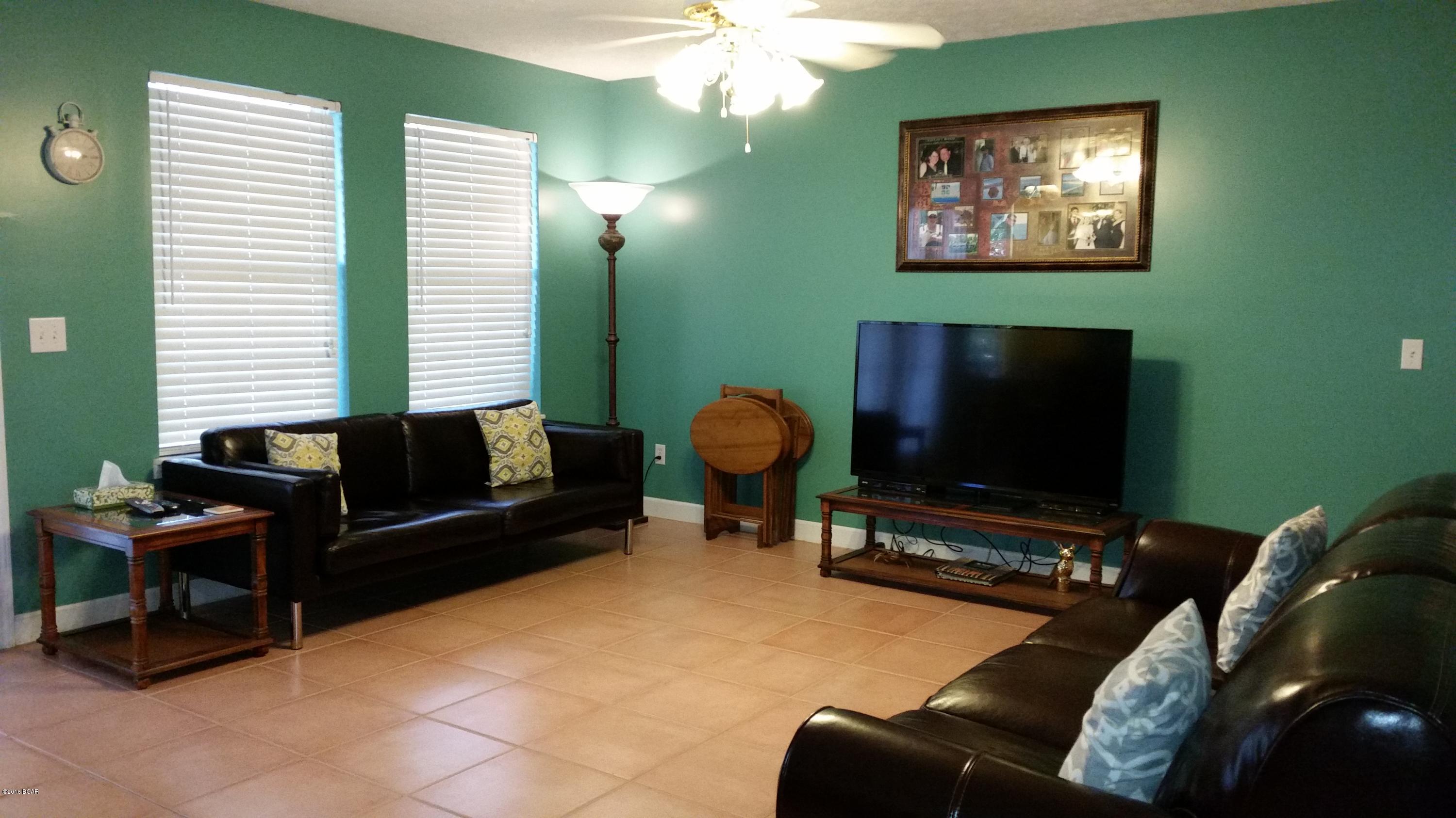 College Point 2nd Add - Residential