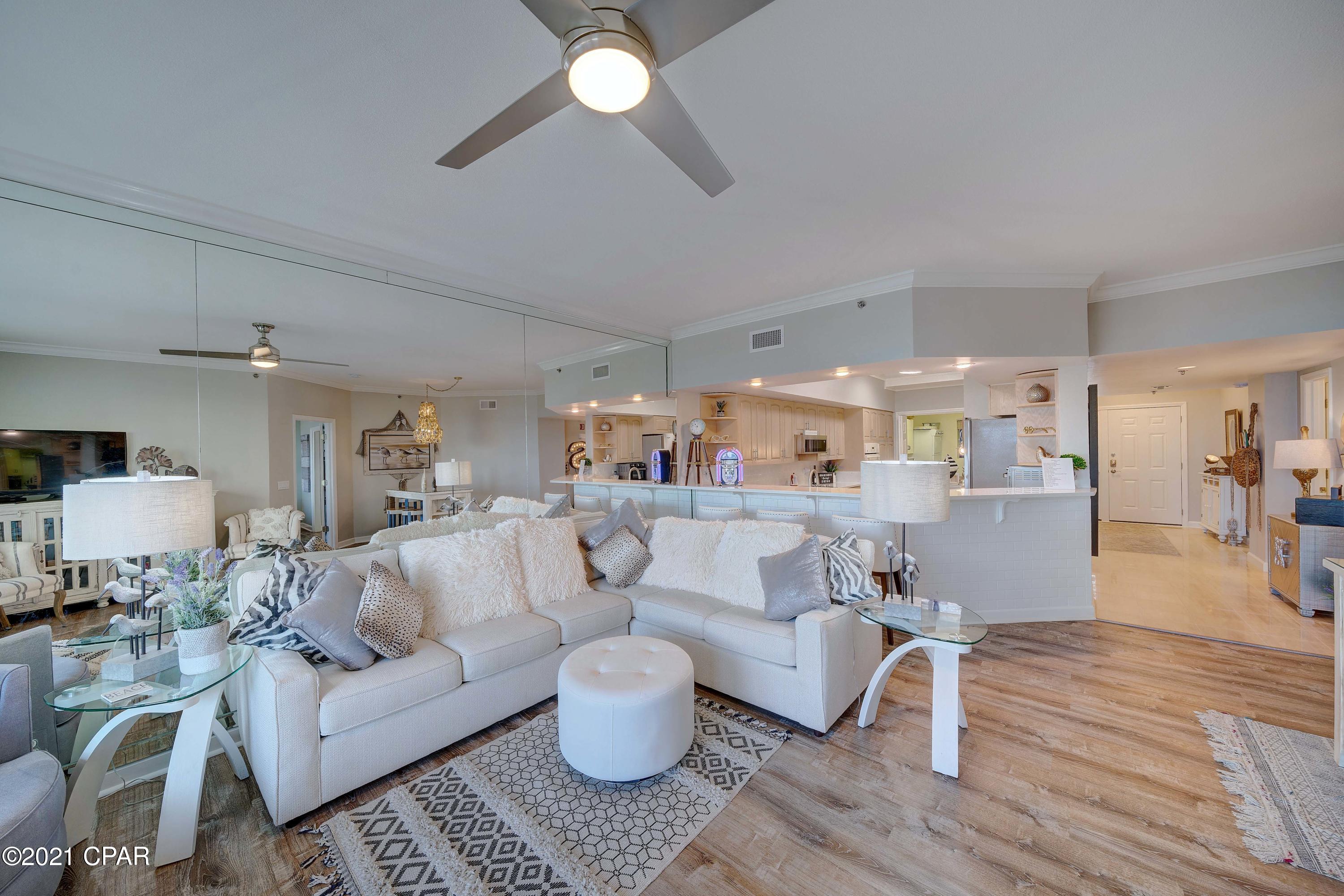 Summerwinds Condo - Residential