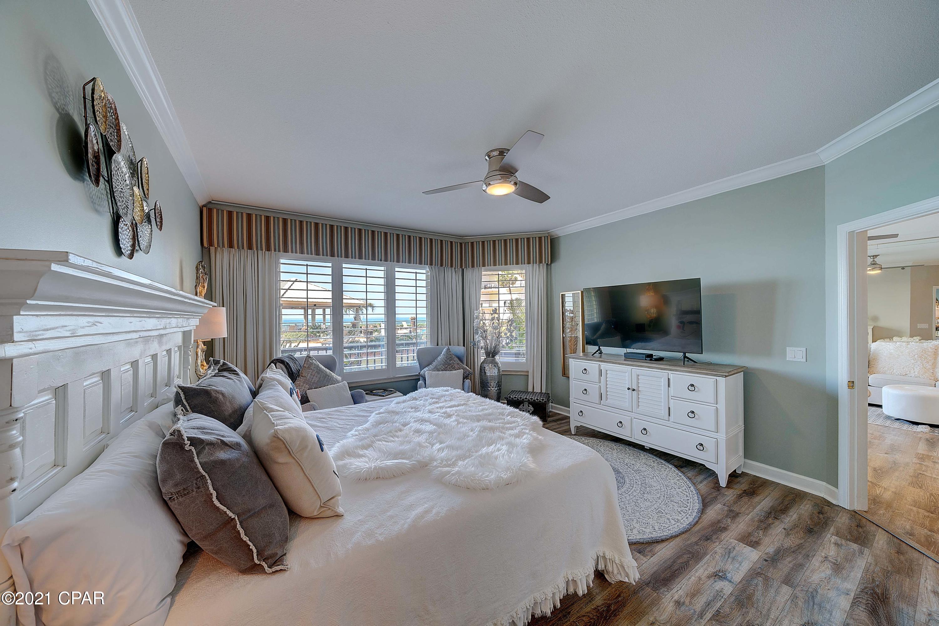 Summerwinds Condo - Residential