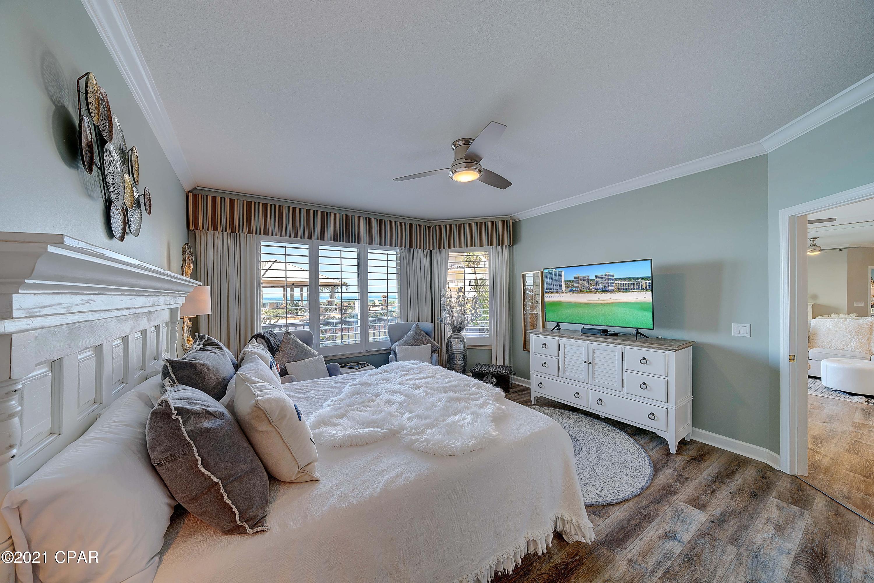 Summerwinds Condo - Residential