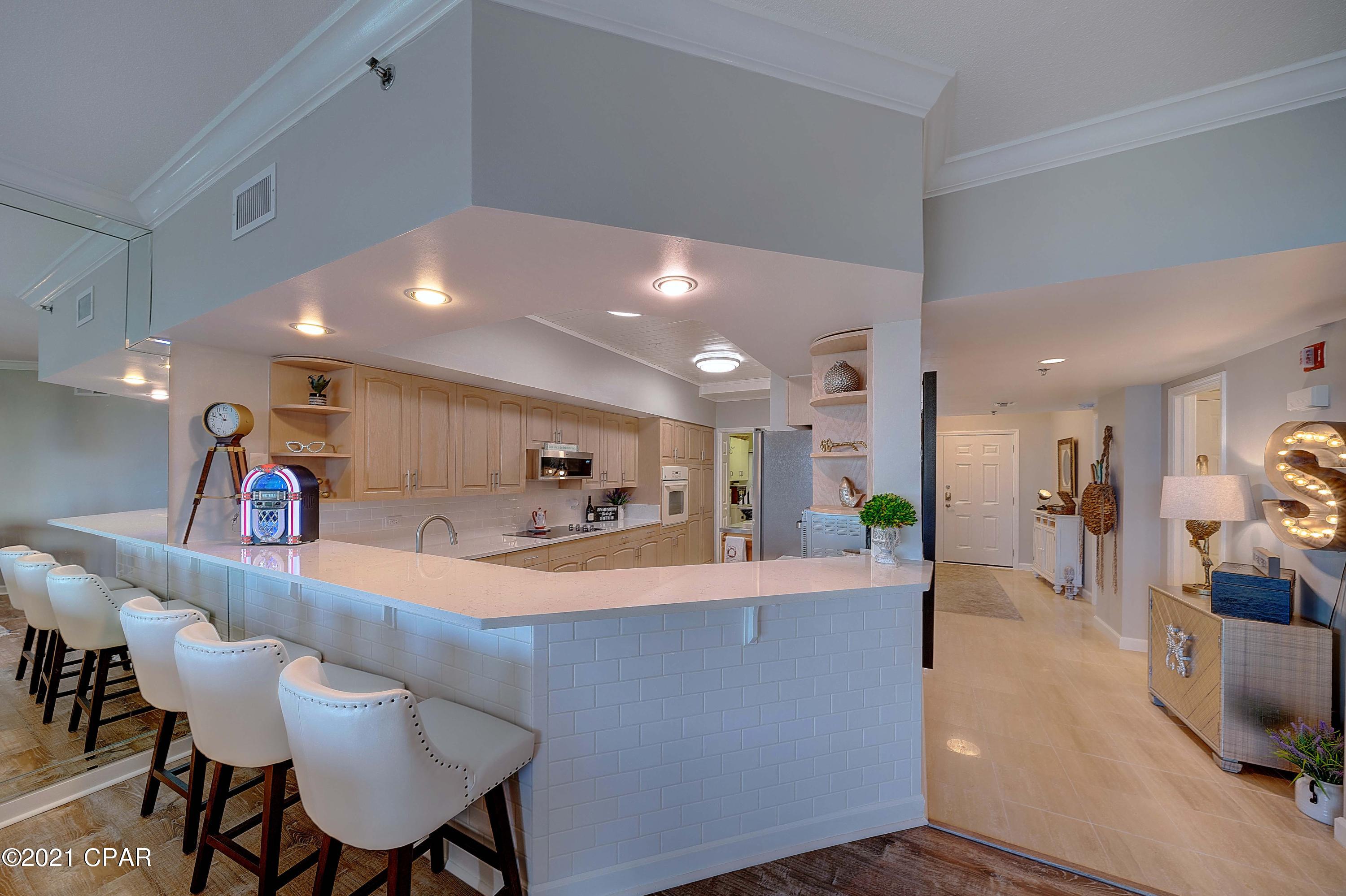 Summerwinds Condo - Residential