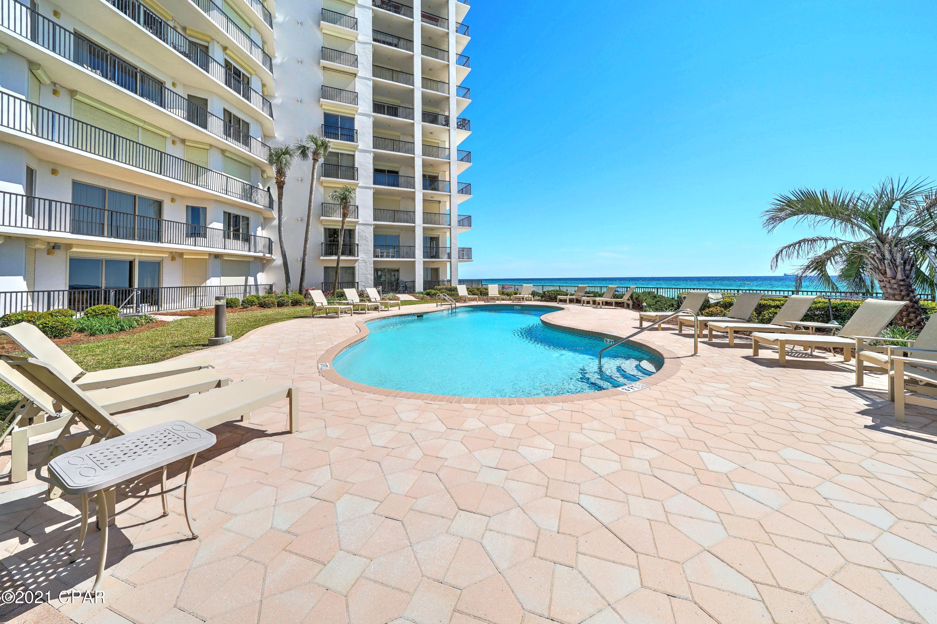 Summerwinds Condo - Residential