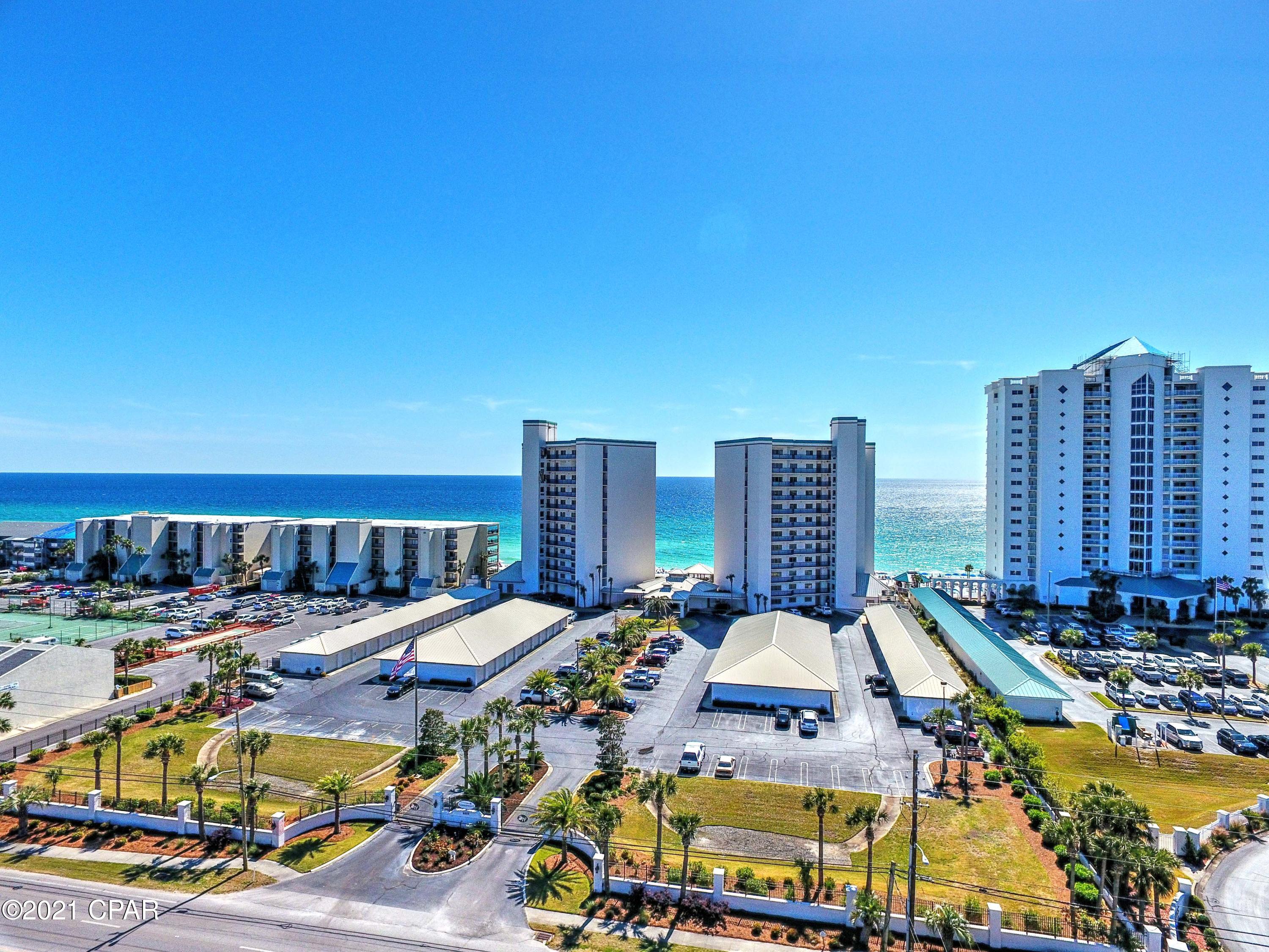 Summerwinds Condo - Residential