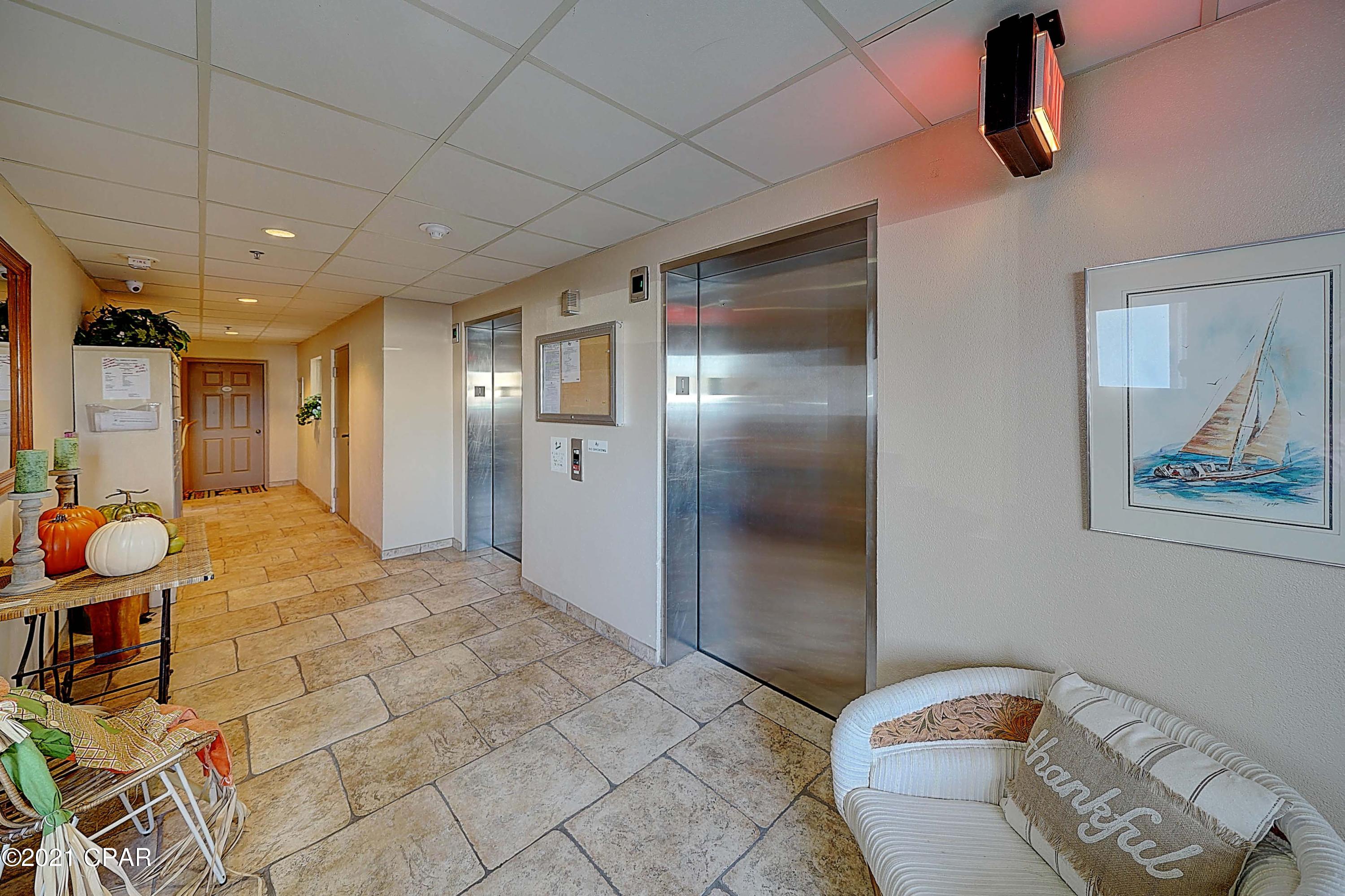 Summerwinds Condo - Residential