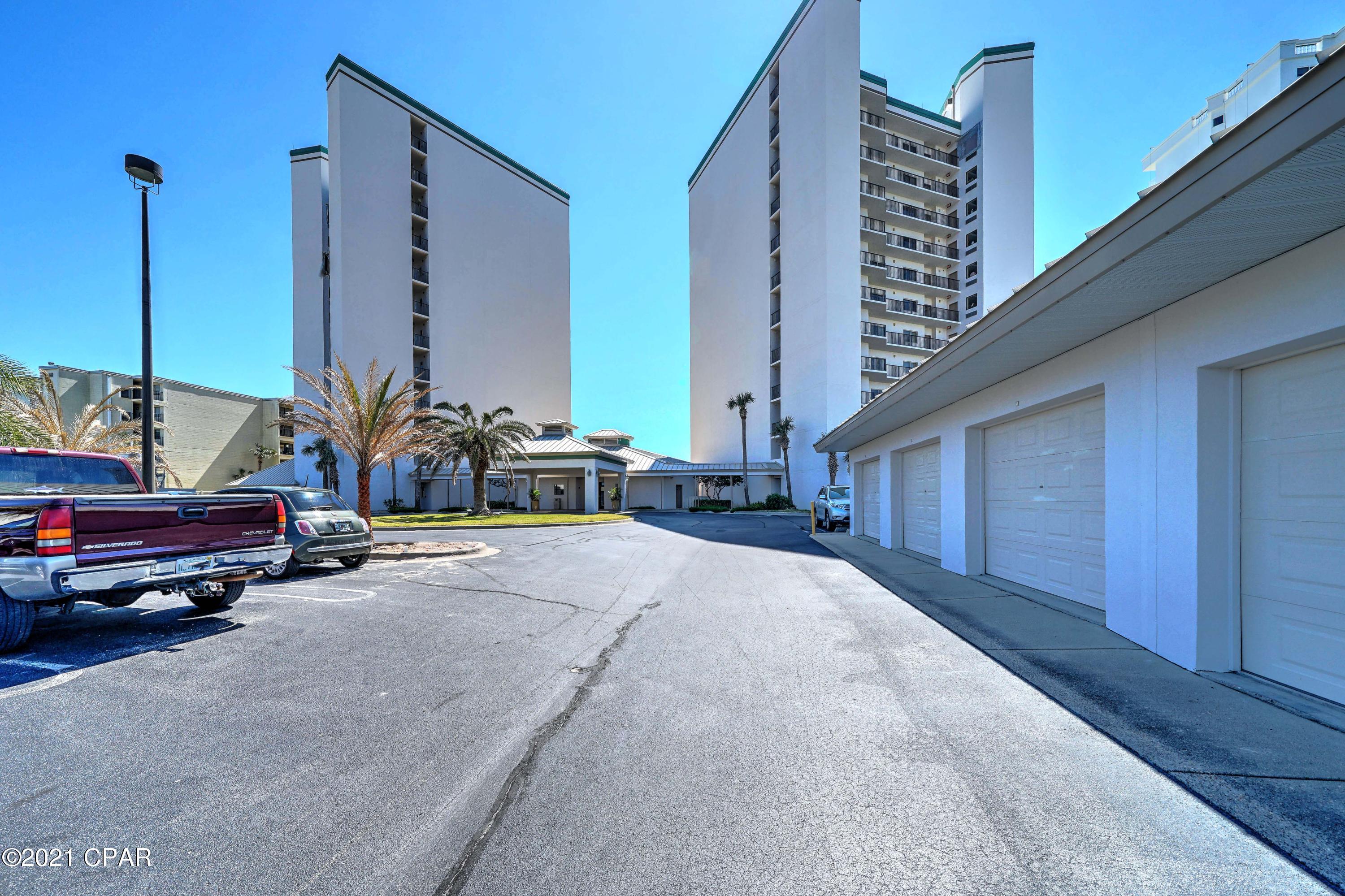 Summerwinds Condo - Residential