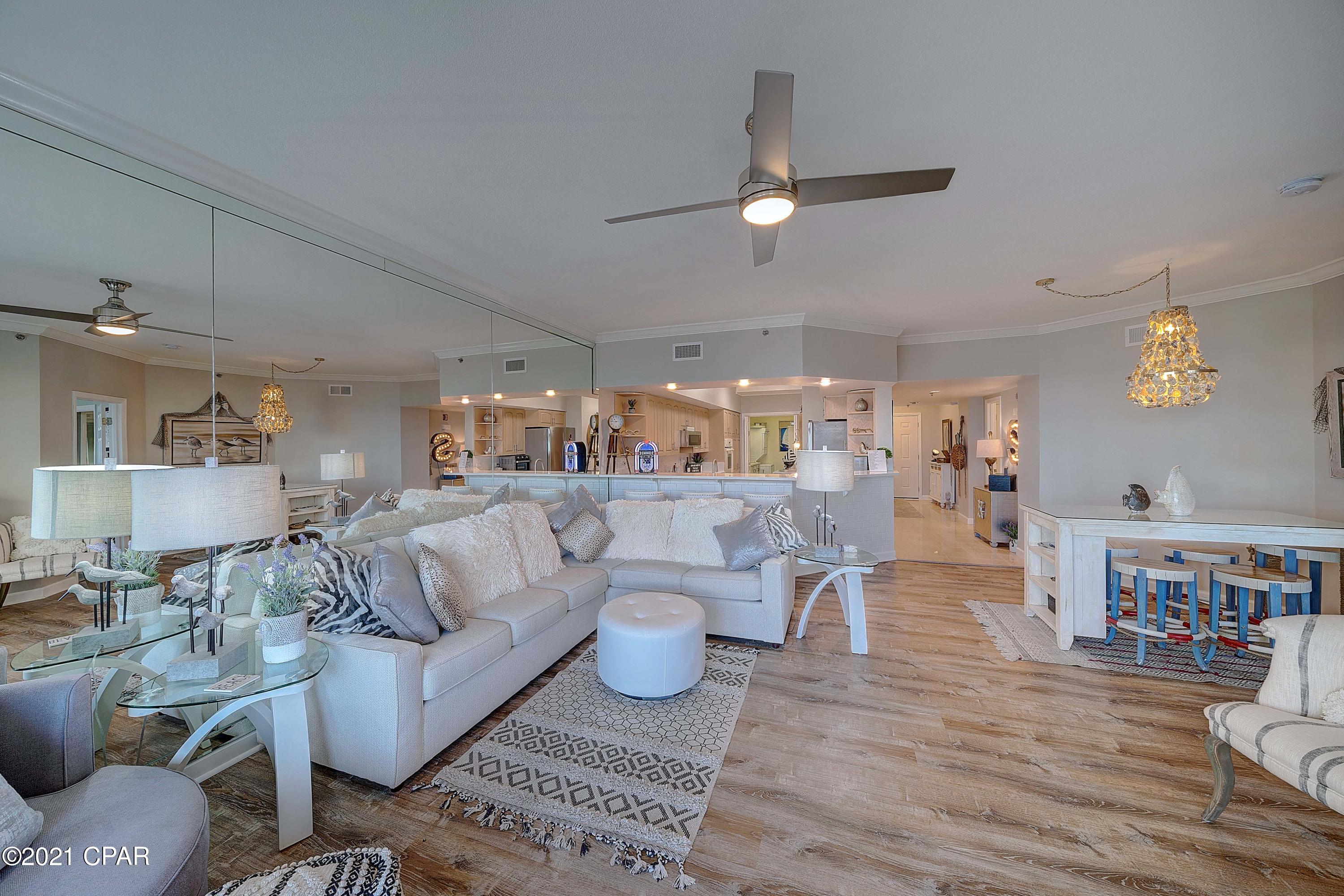 Summerwinds Condo - Residential