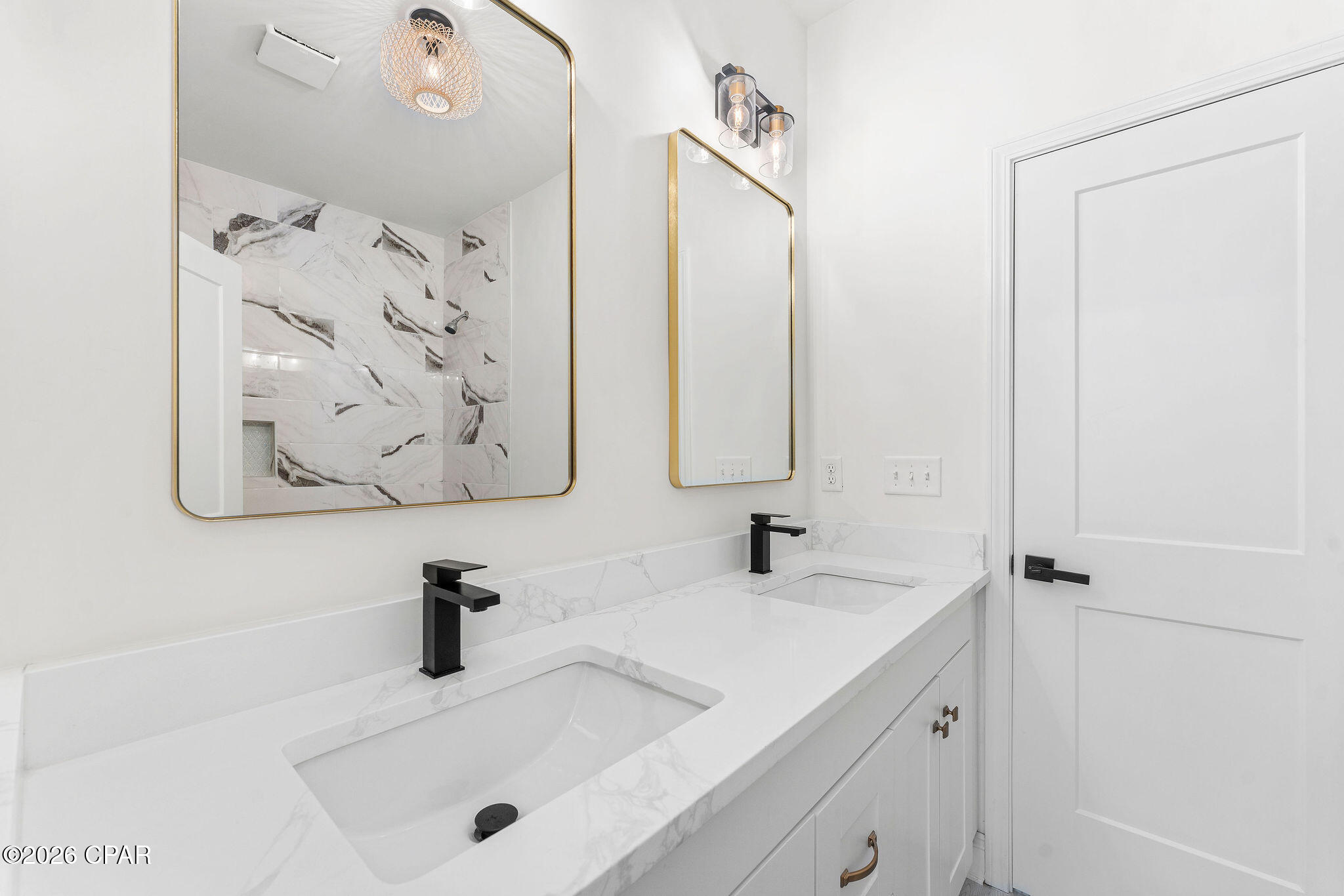 Oakwood Lakes - Residential