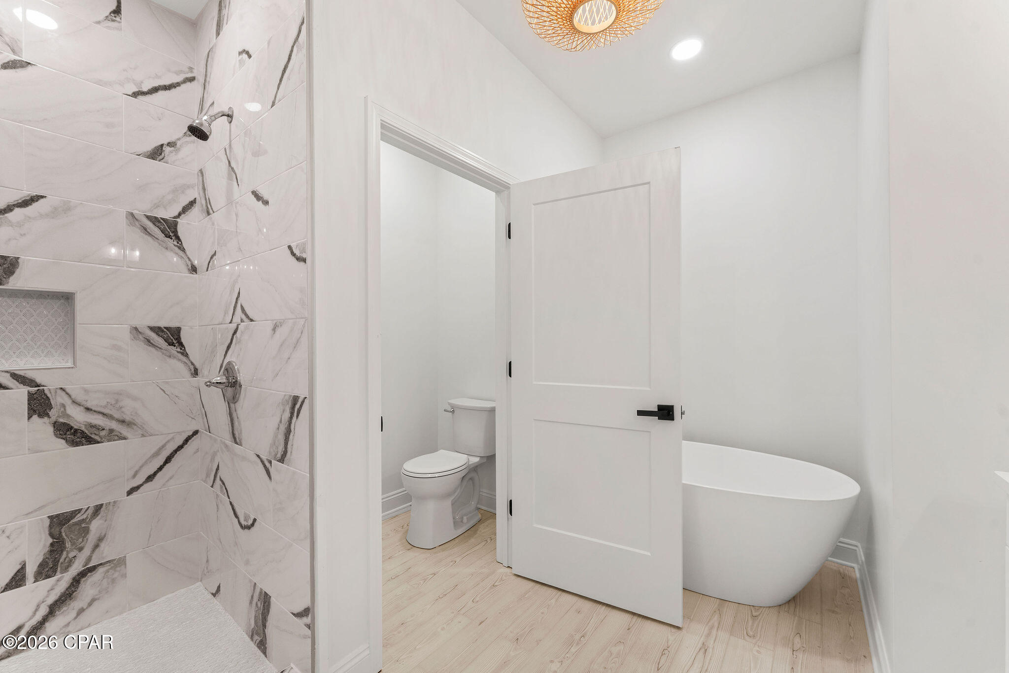 Oakwood Lakes - Residential