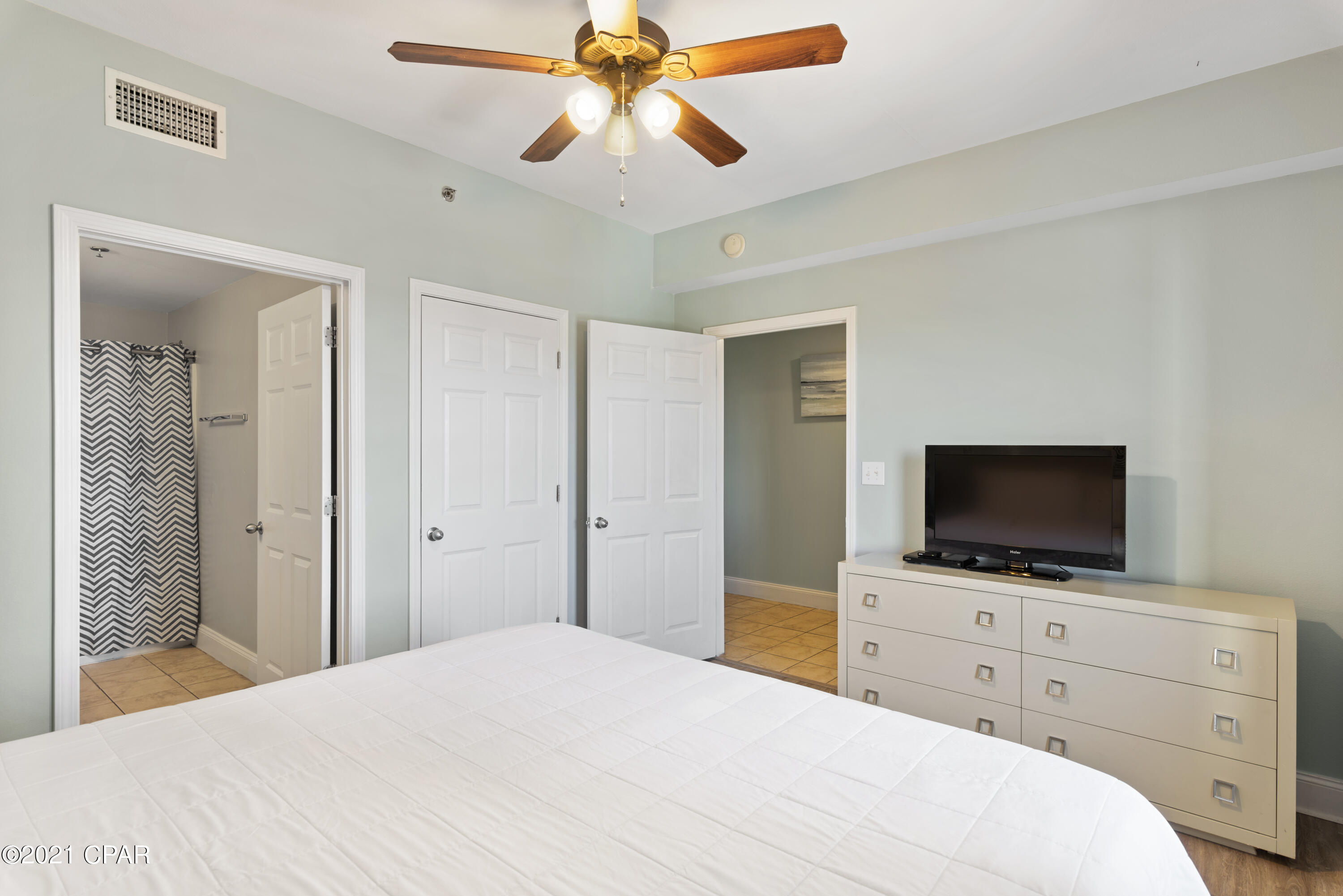 Laketown Wharf - Residential