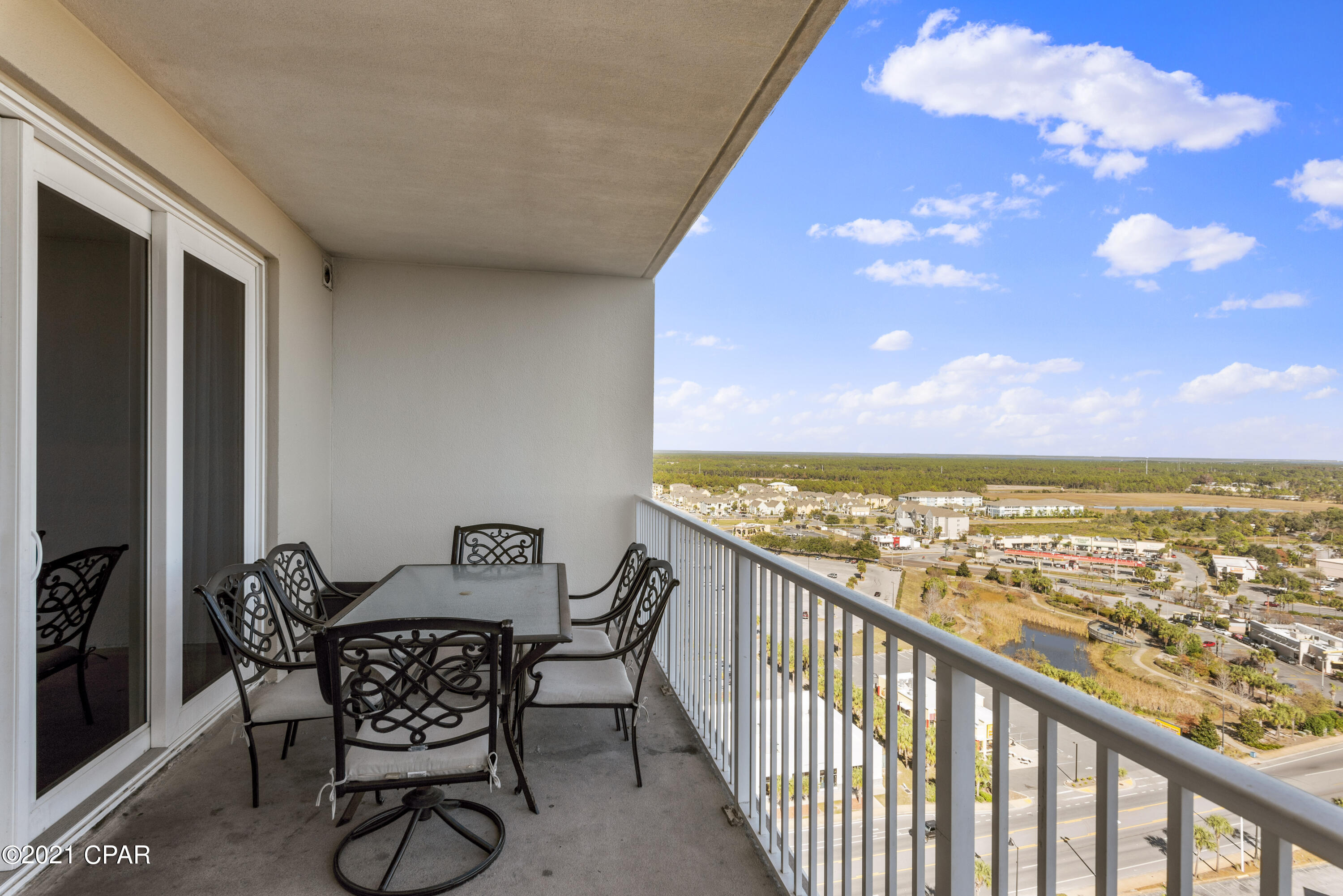 Laketown Wharf - Residential