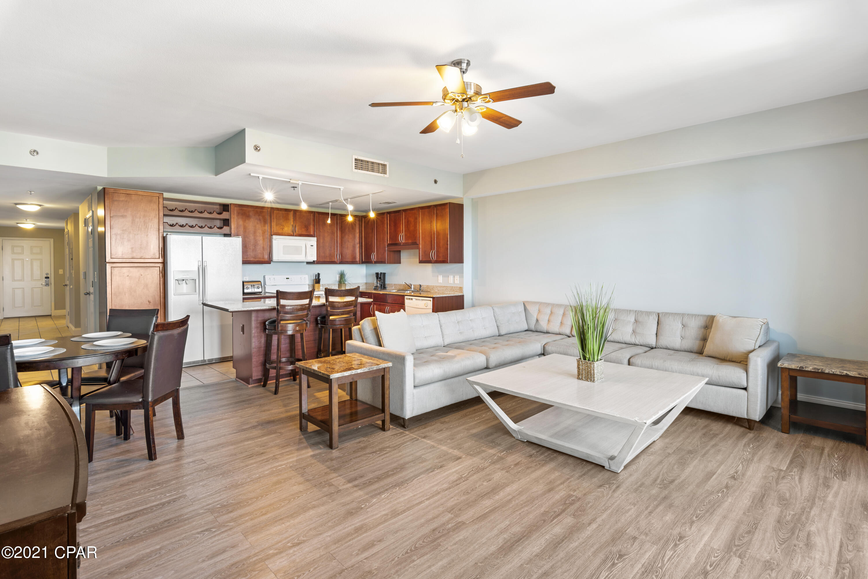 Laketown Wharf - Residential