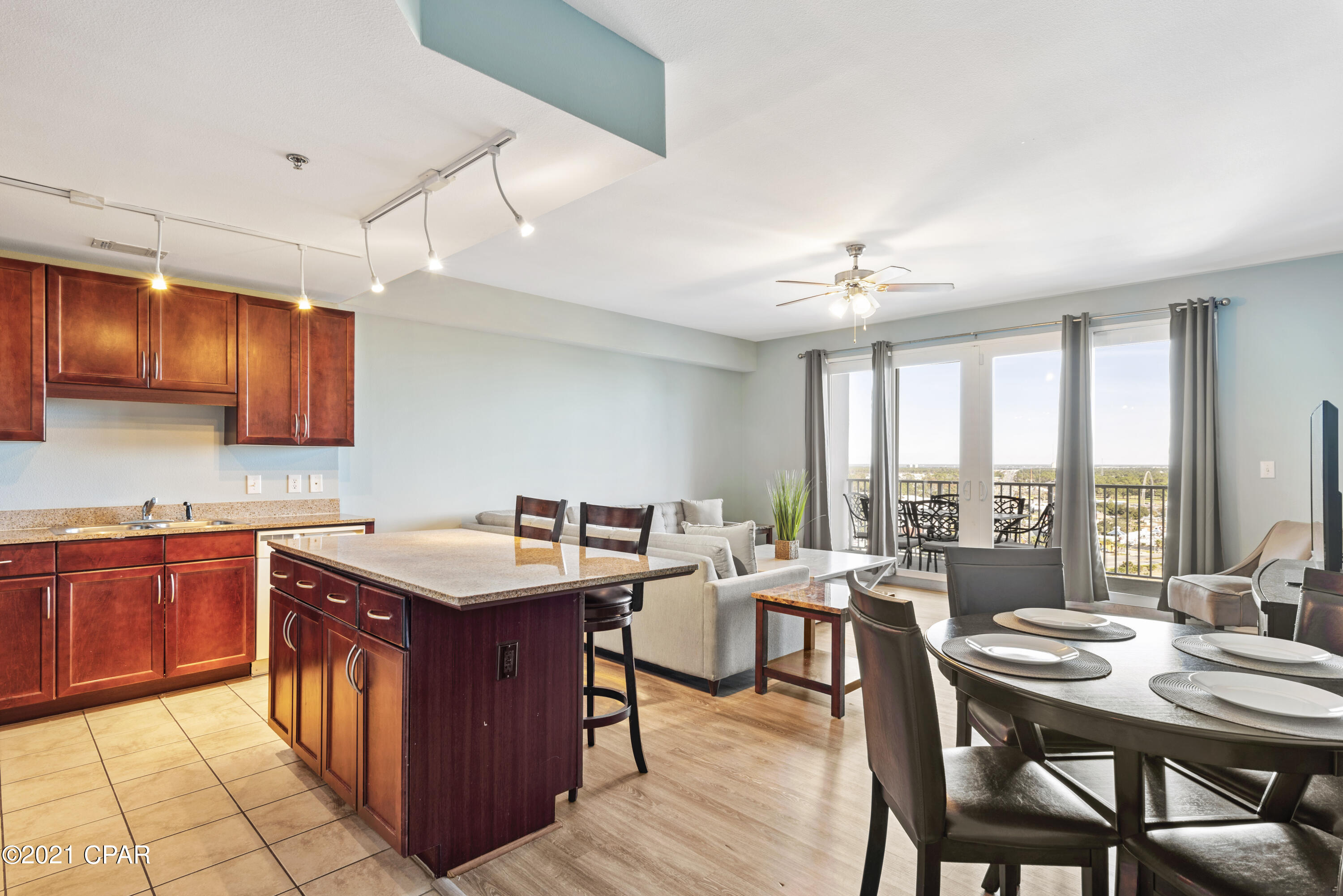 Laketown Wharf - Residential