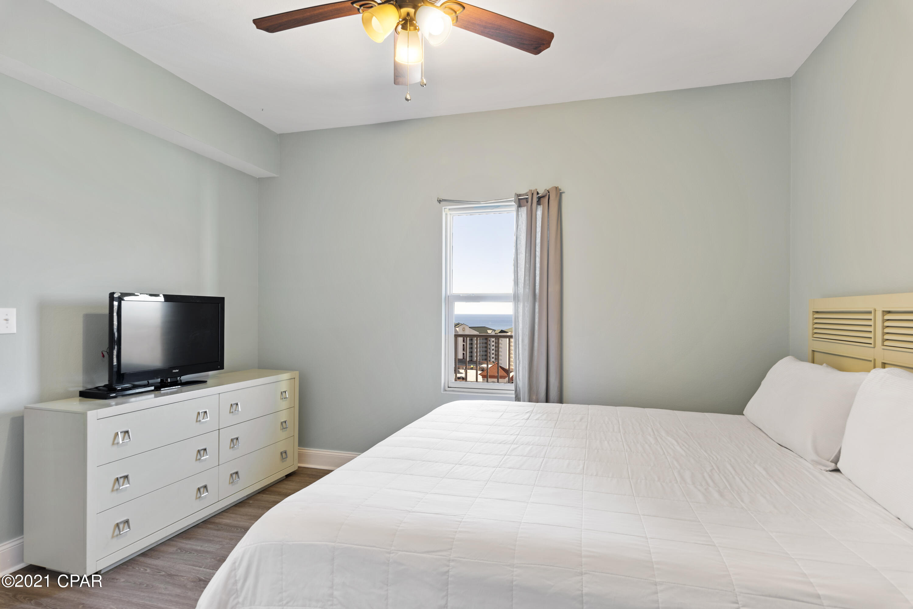 Laketown Wharf - Residential