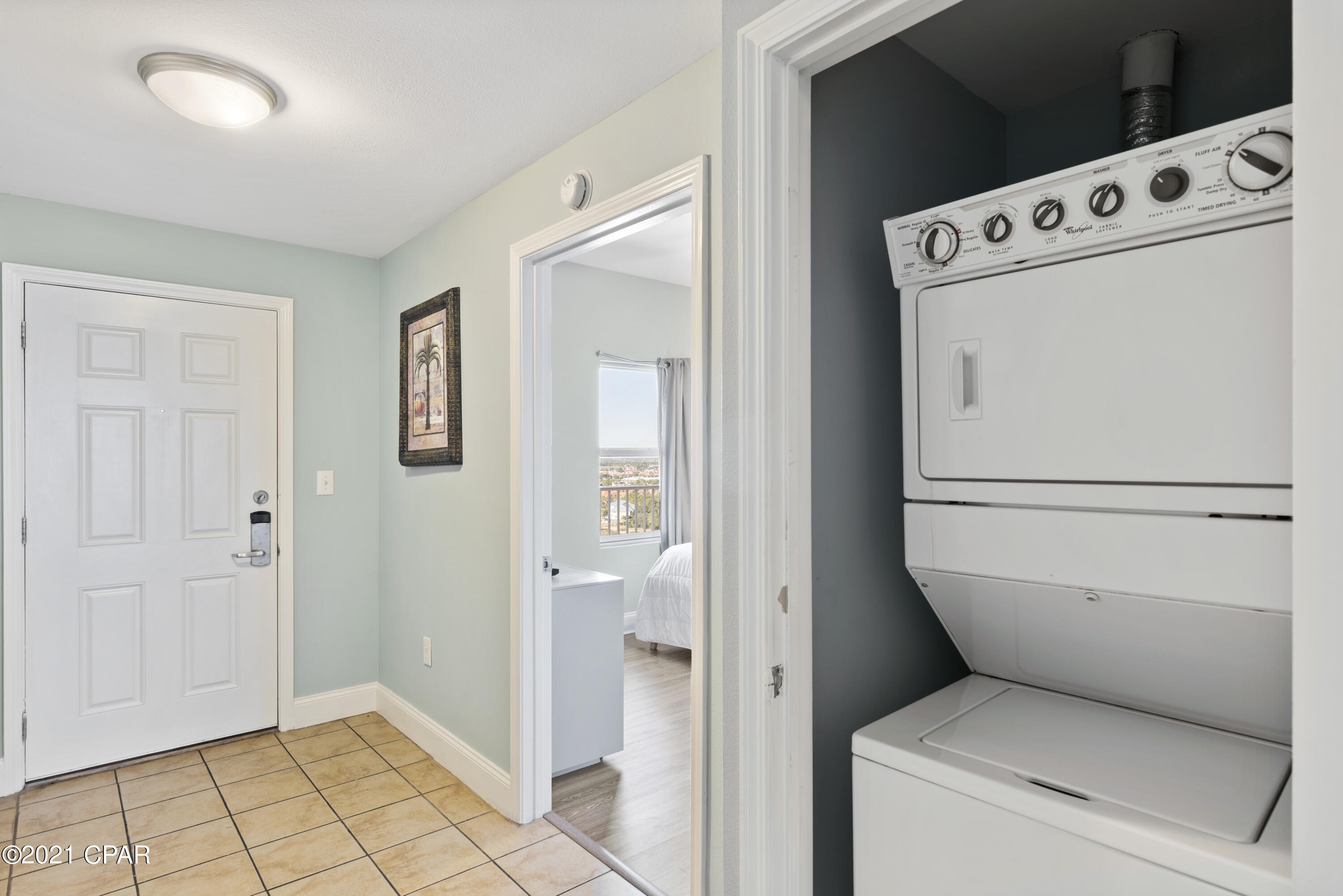 Laketown Wharf - Residential